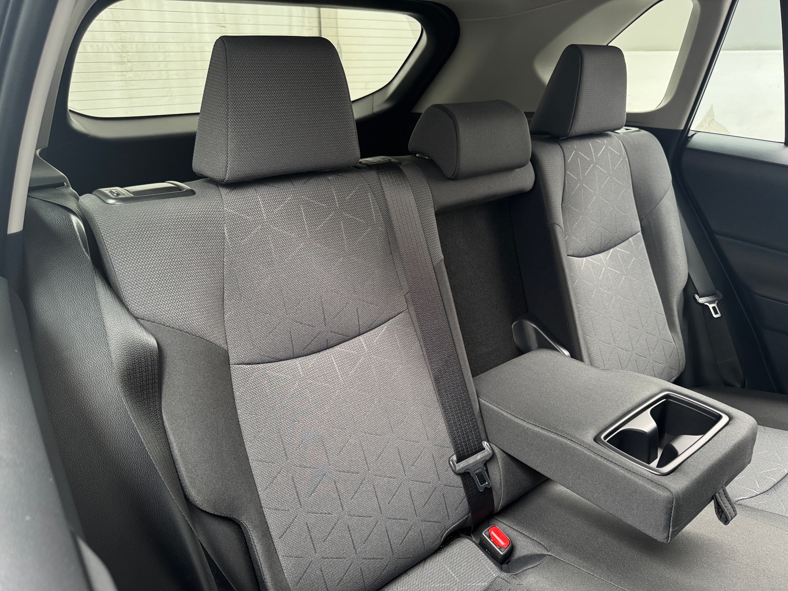 Thumbnail: 2025 Toyota RAV4 - 6