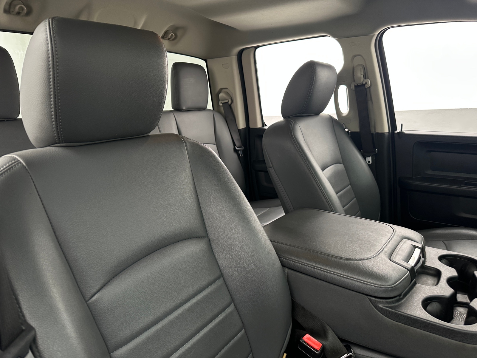 Thumbnail: 2019 RAM 1500 Classic - 2