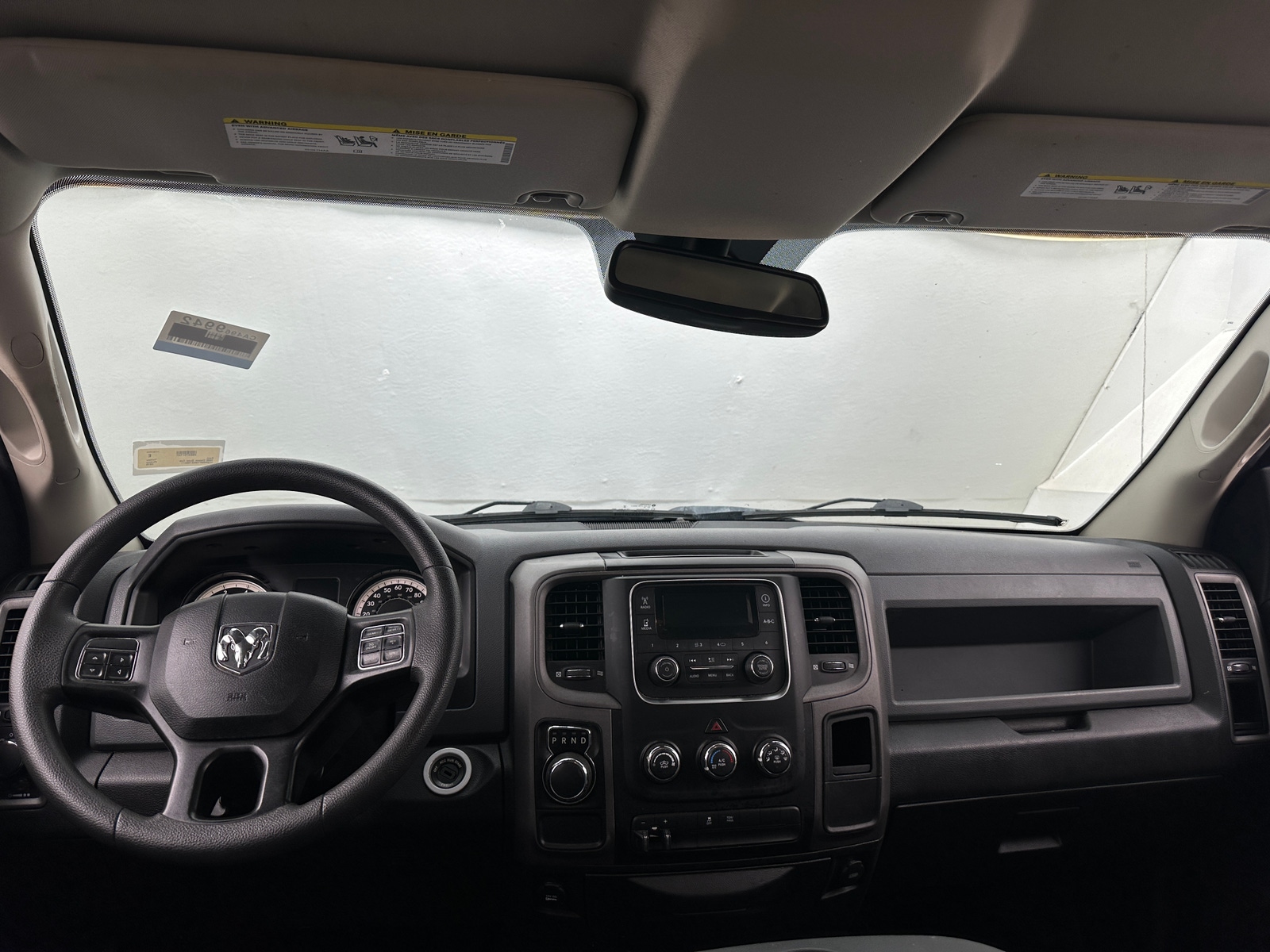 Thumbnail: 2019 RAM 1500 Classic - 3
