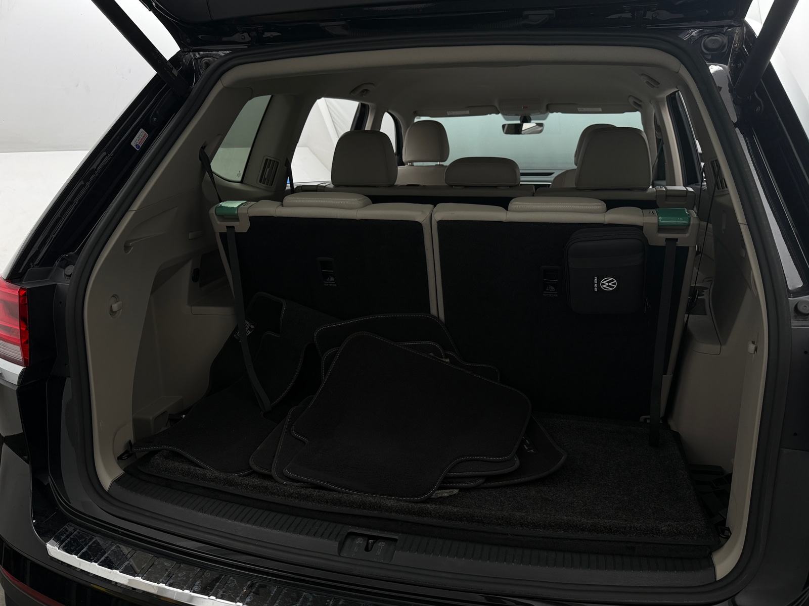 Thumbnail: 2023 Volkswagen Atlas - 6