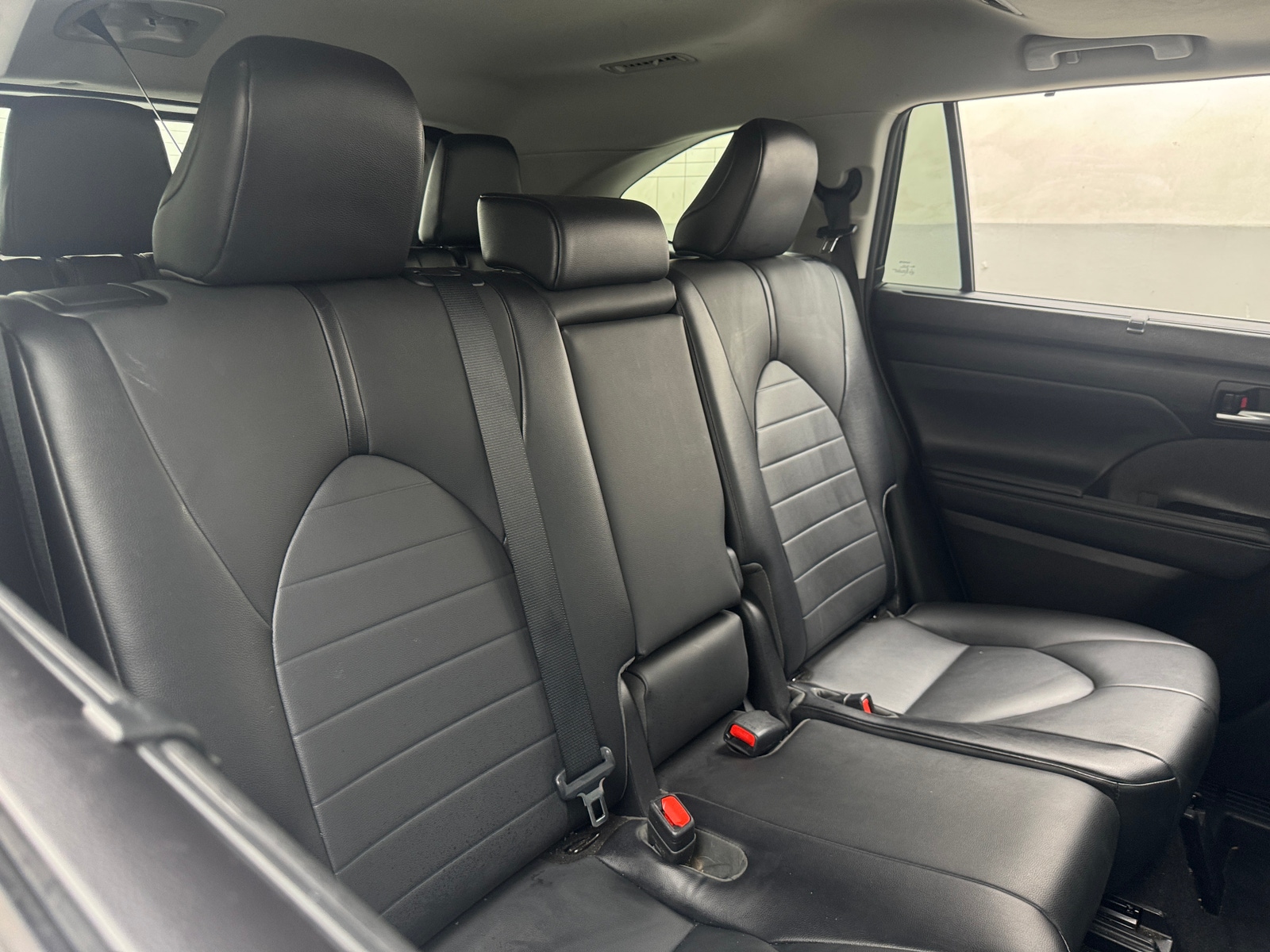 Thumbnail: 2021 Toyota Highlander - 6