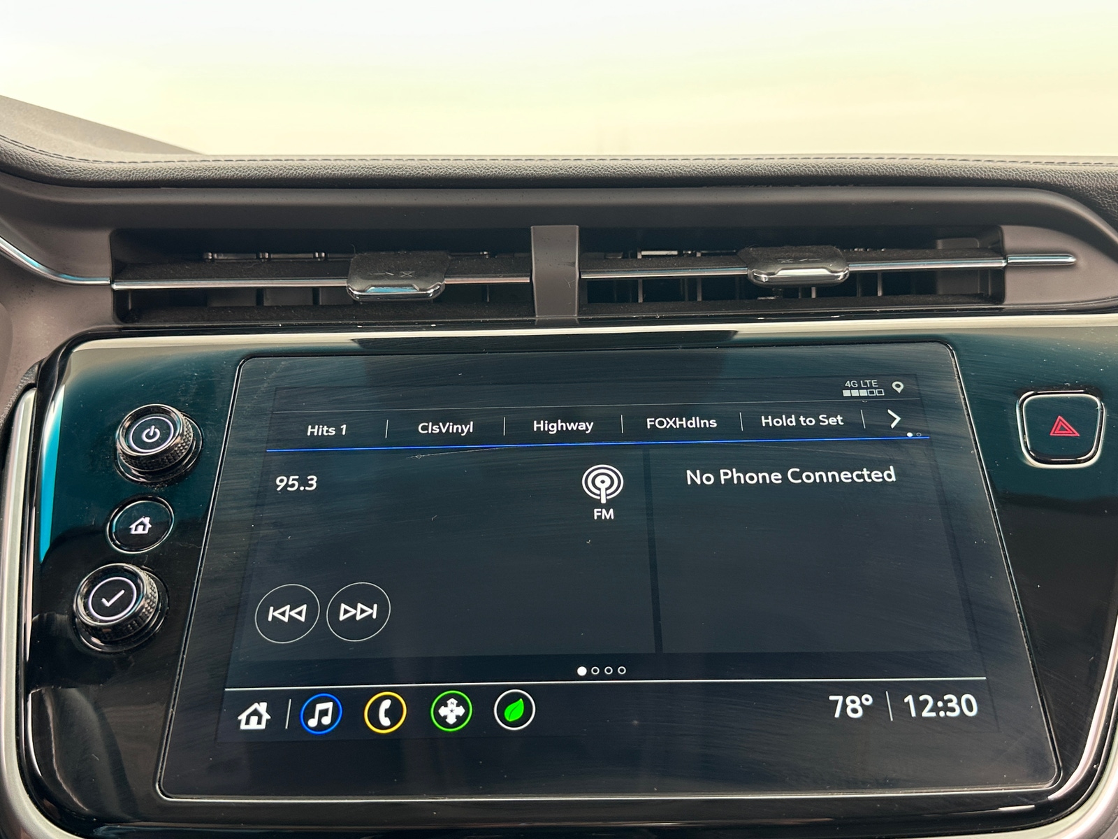 Thumbnail: 2023 Chevrolet Bolt EV - 3