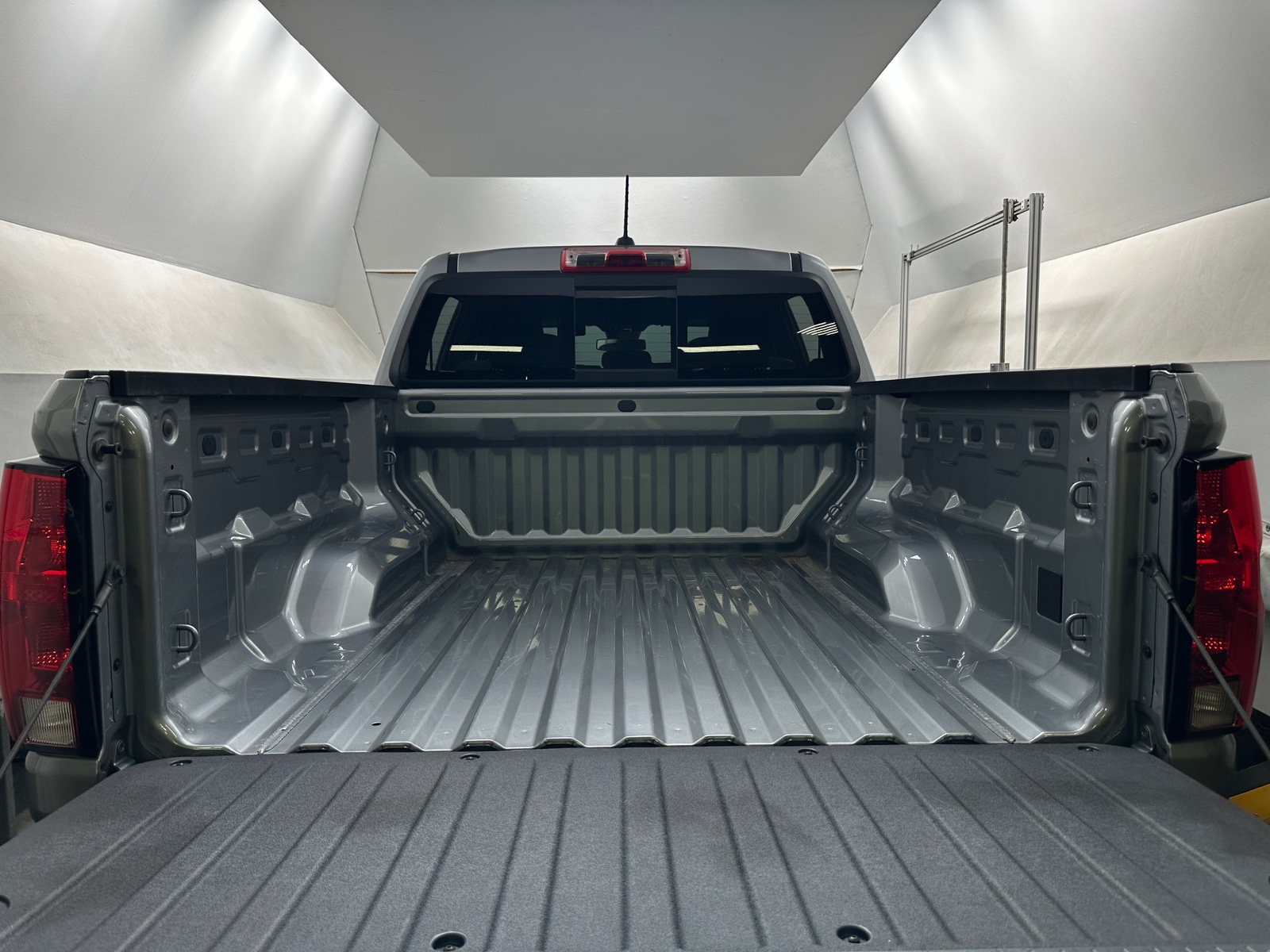Thumbnail: 2024 Chevrolet Colorado - 7