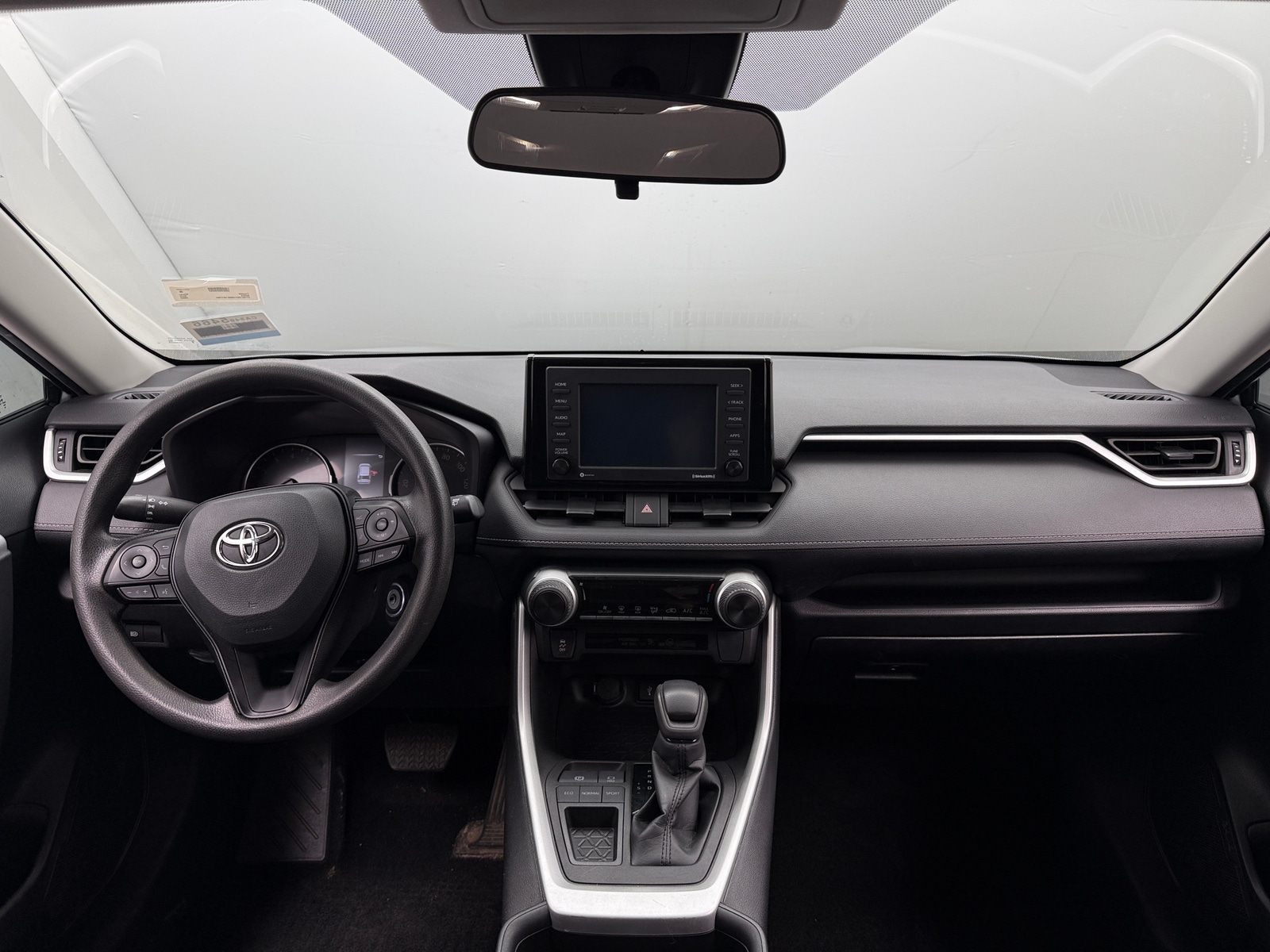 Thumbnail: 2022 Toyota RAV4 - 3