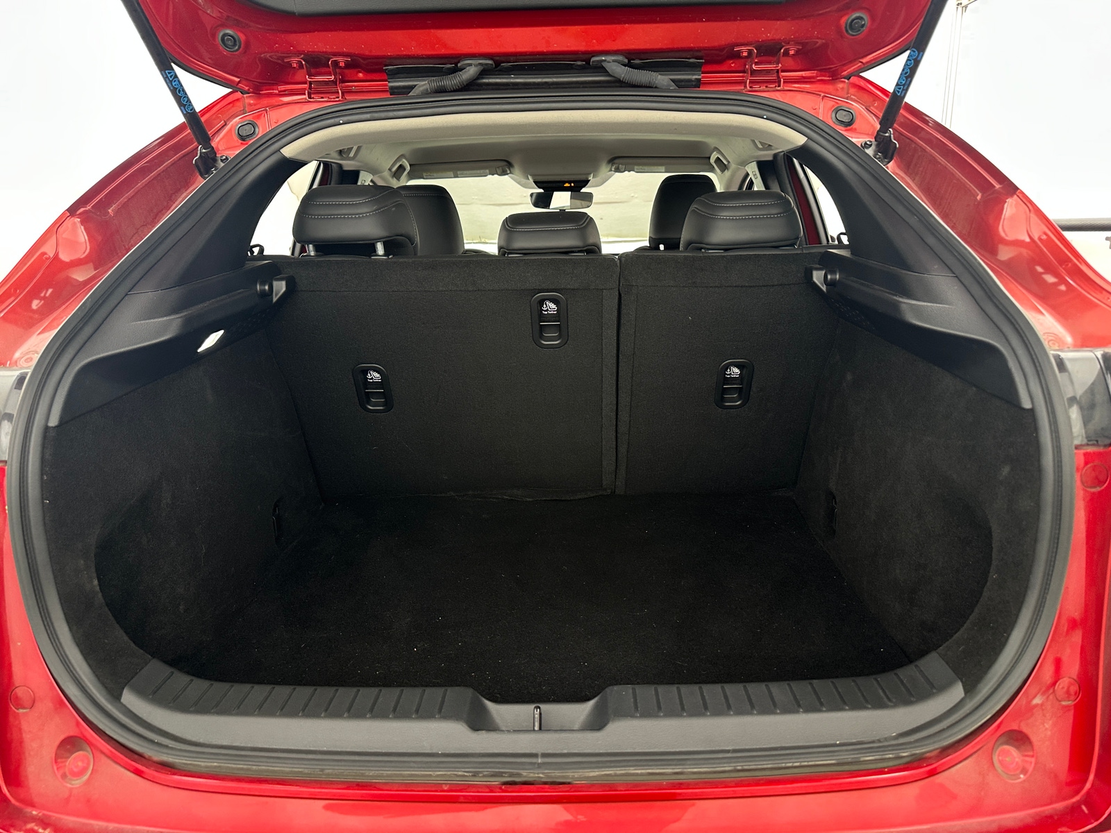 Thumbnail: 2022 Mazda CX-30 - 6