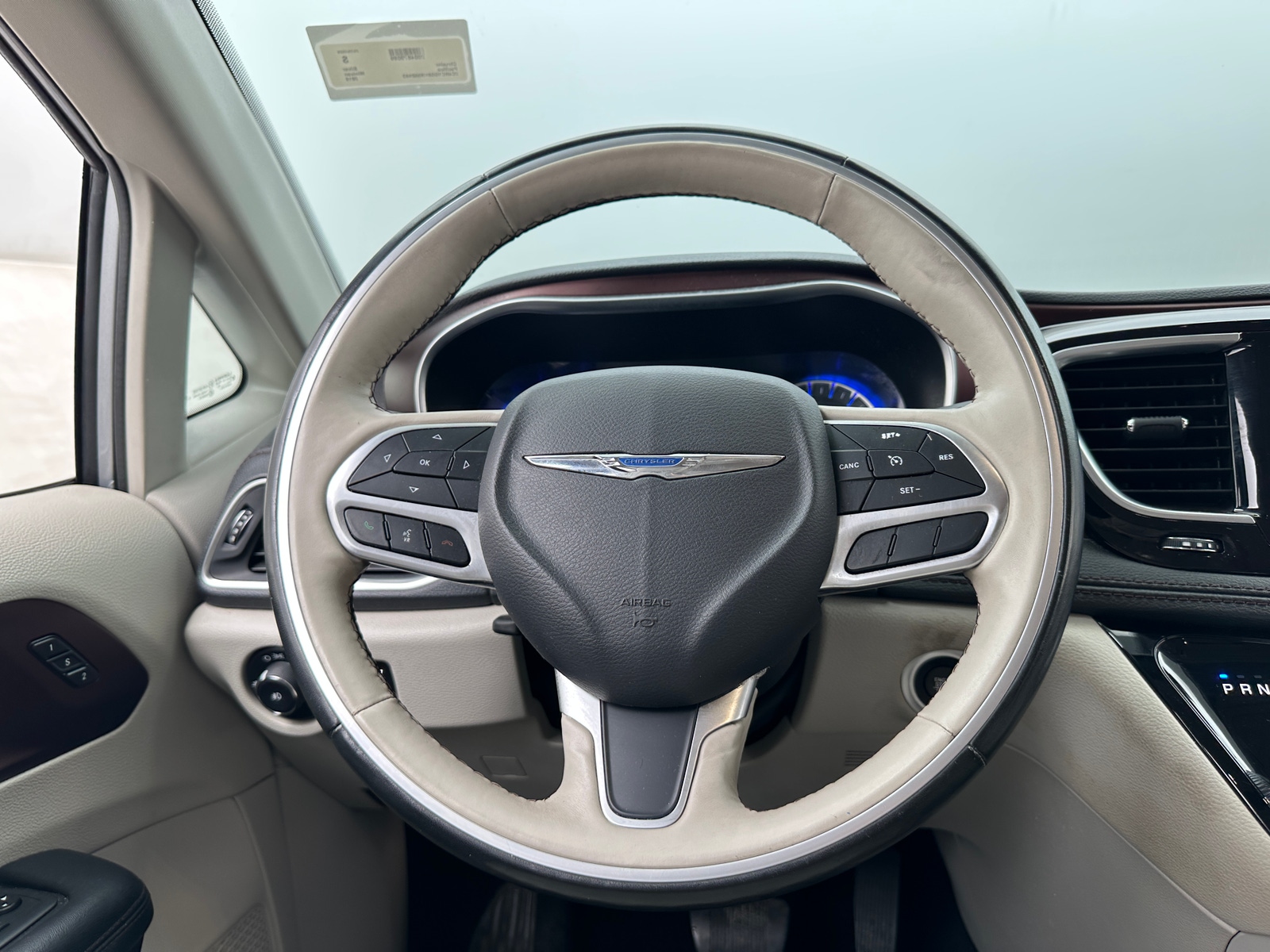Thumbnail: 2019 Chrysler Pacifica - 4