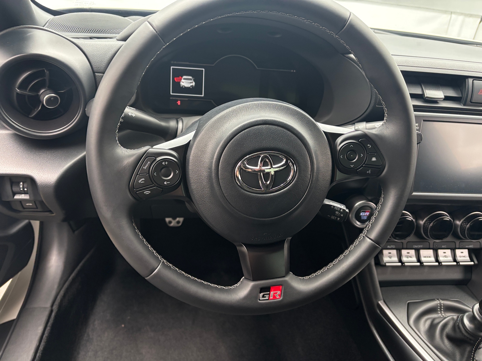 Thumbnail: 2025 Toyota GR86 - 4