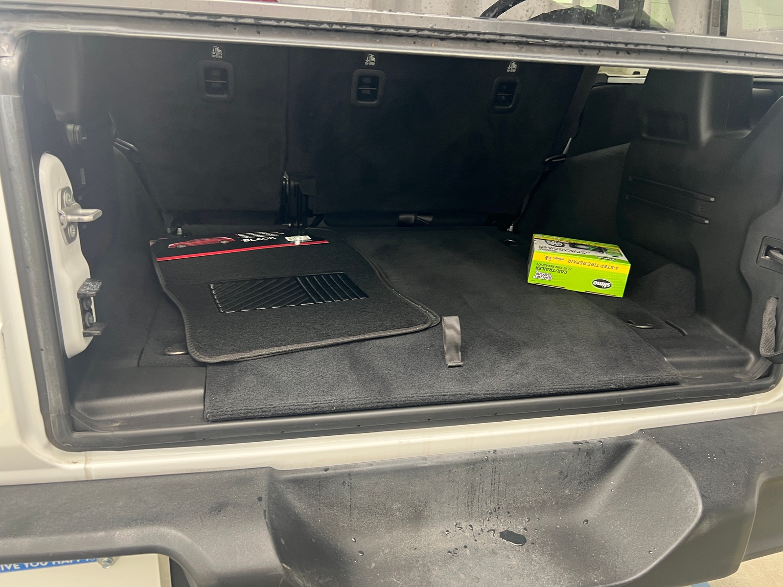 Thumbnail: 2019 Jeep Wrangler - 7