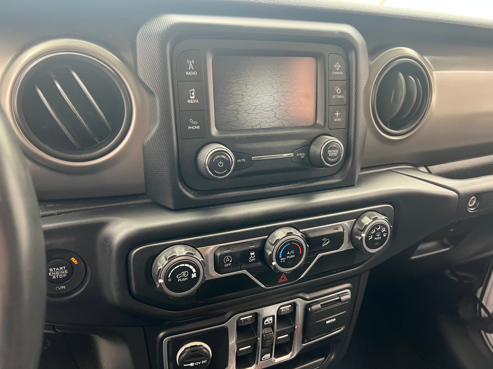 Thumbnail: 2019 Jeep Wrangler - 4
