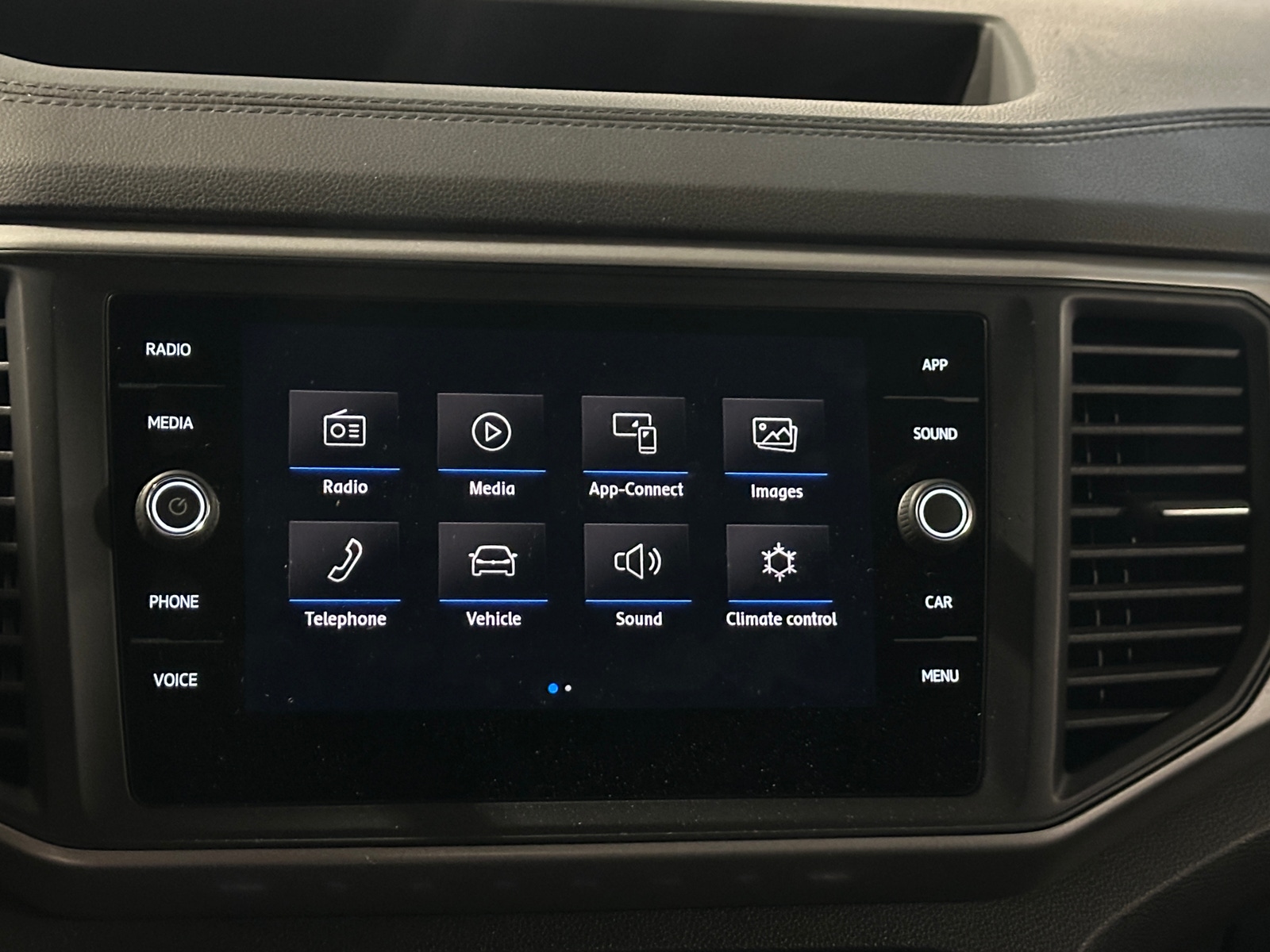 Thumbnail: 2021 Volkswagen Atlas - 3