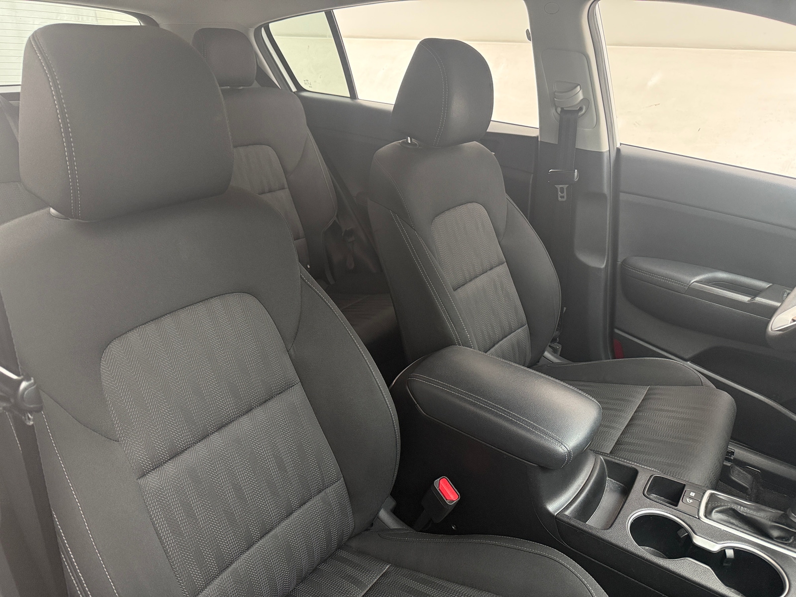 Thumbnail: 2022 Kia Sportage - 2