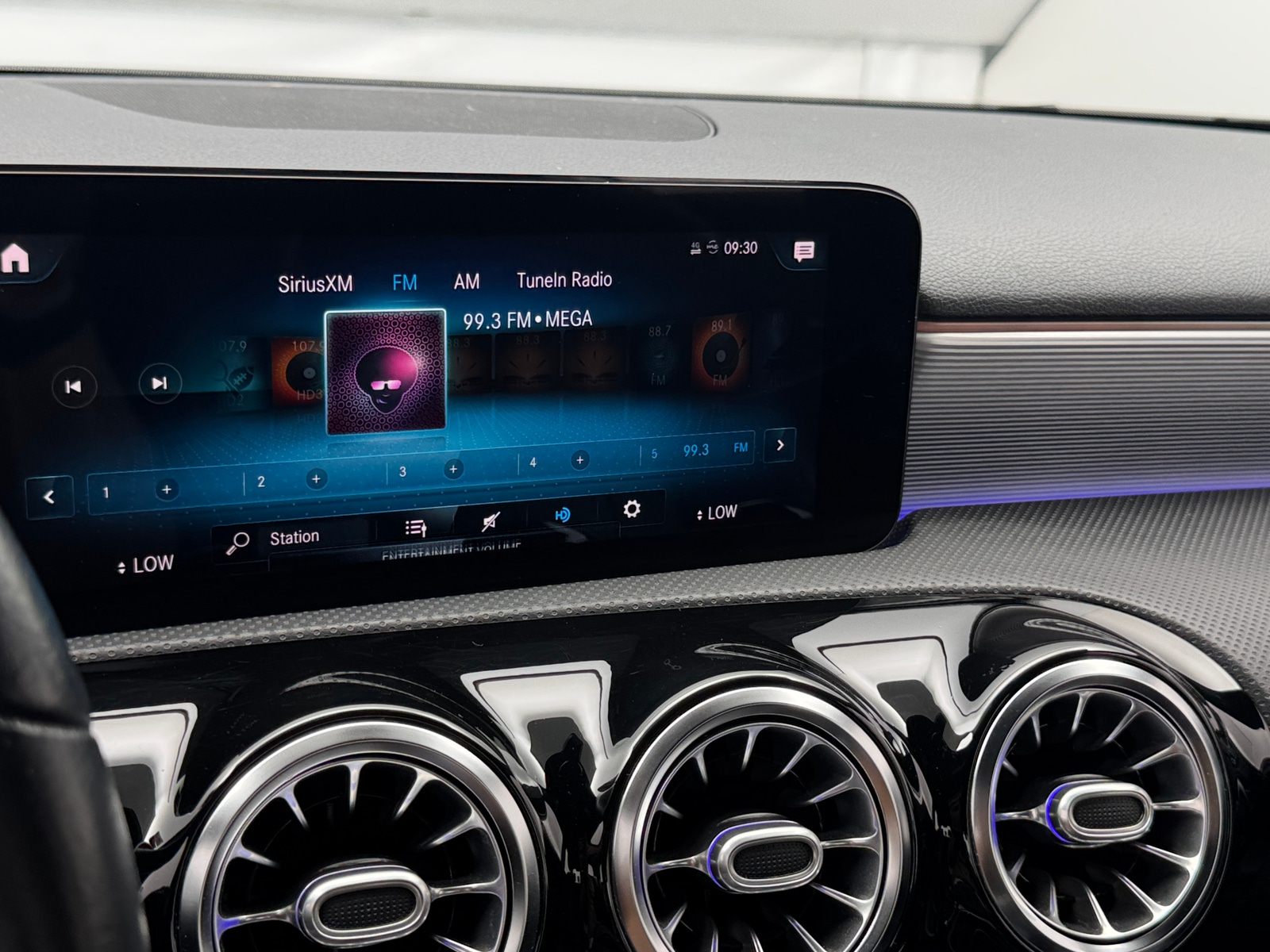 Thumbnail: 2021 Mercedes-Benz A-Class - 3