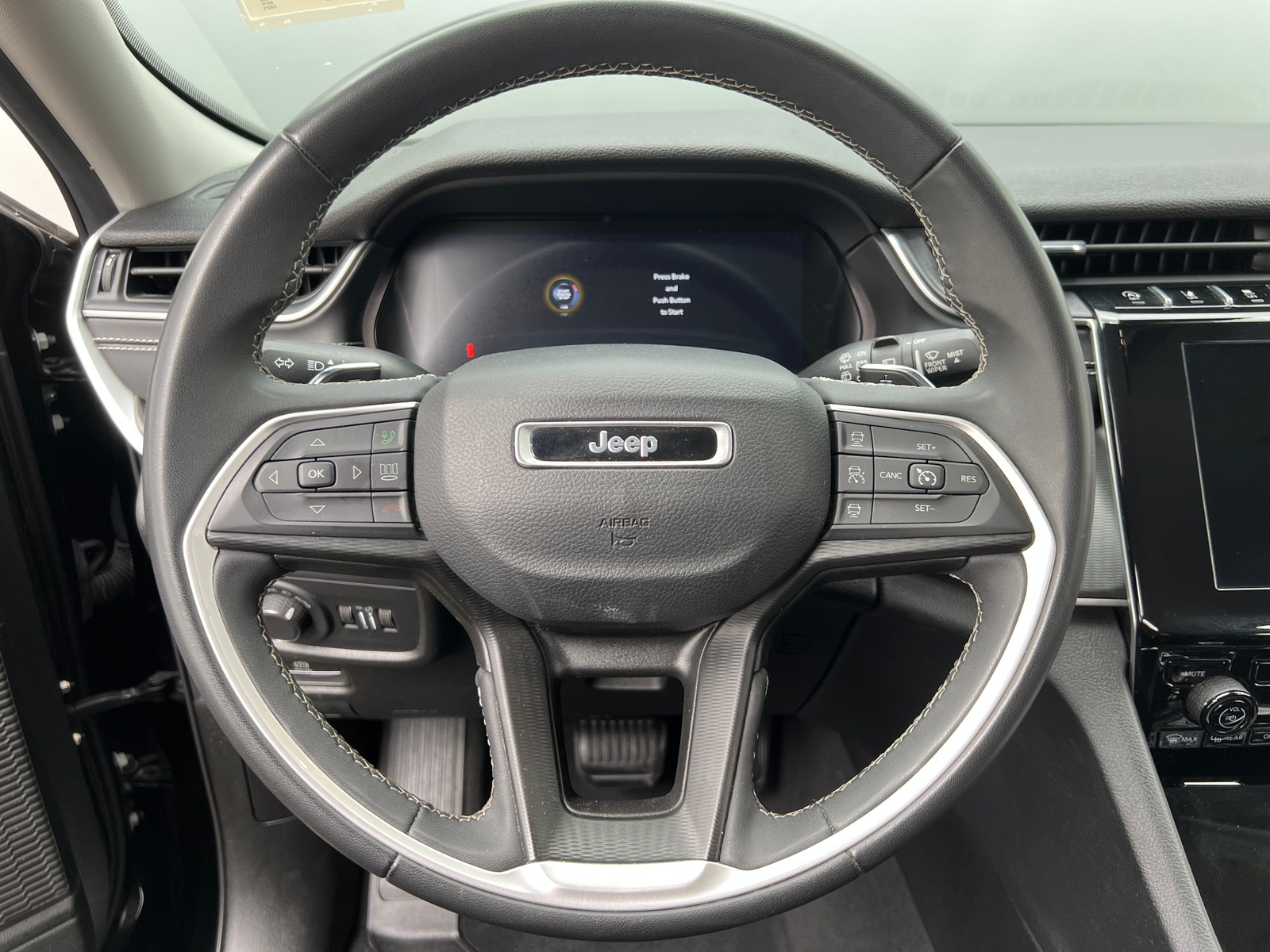 Thumbnail: 2023 Jeep Grand Cherokee L - 5
