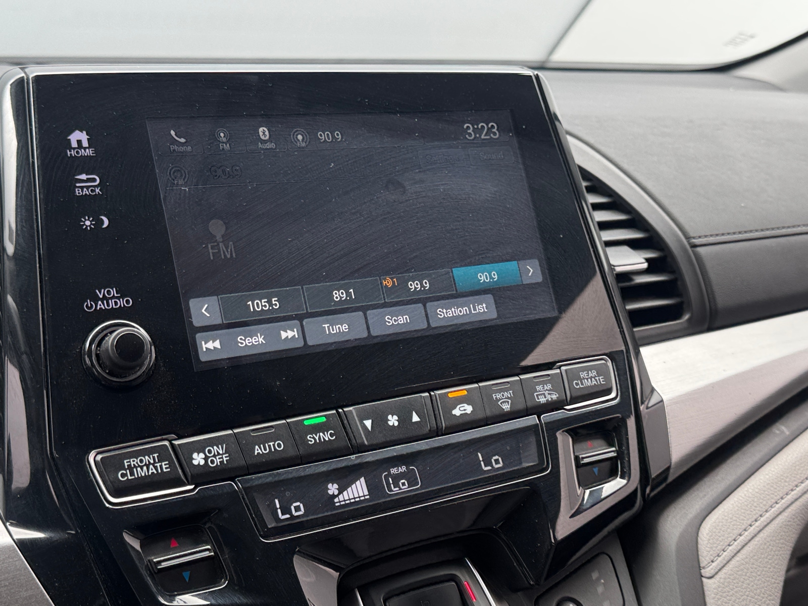 Thumbnail: 2019 Honda Odyssey - 4