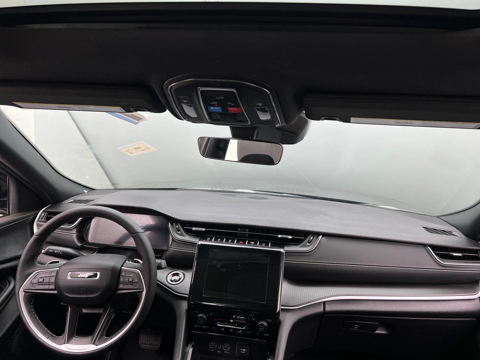 Thumbnail: 2025 Jeep Grand Cherokee L - 2