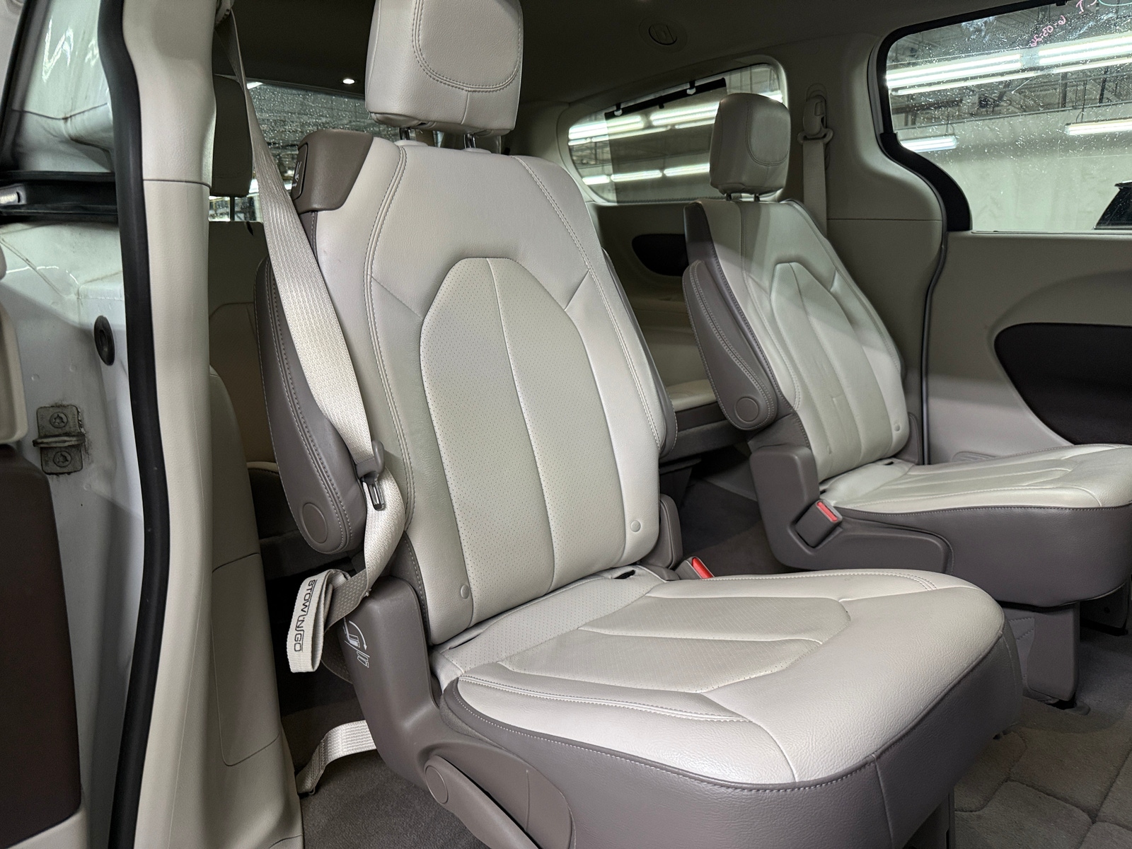Thumbnail: 2019 Chrysler Pacifica - 5