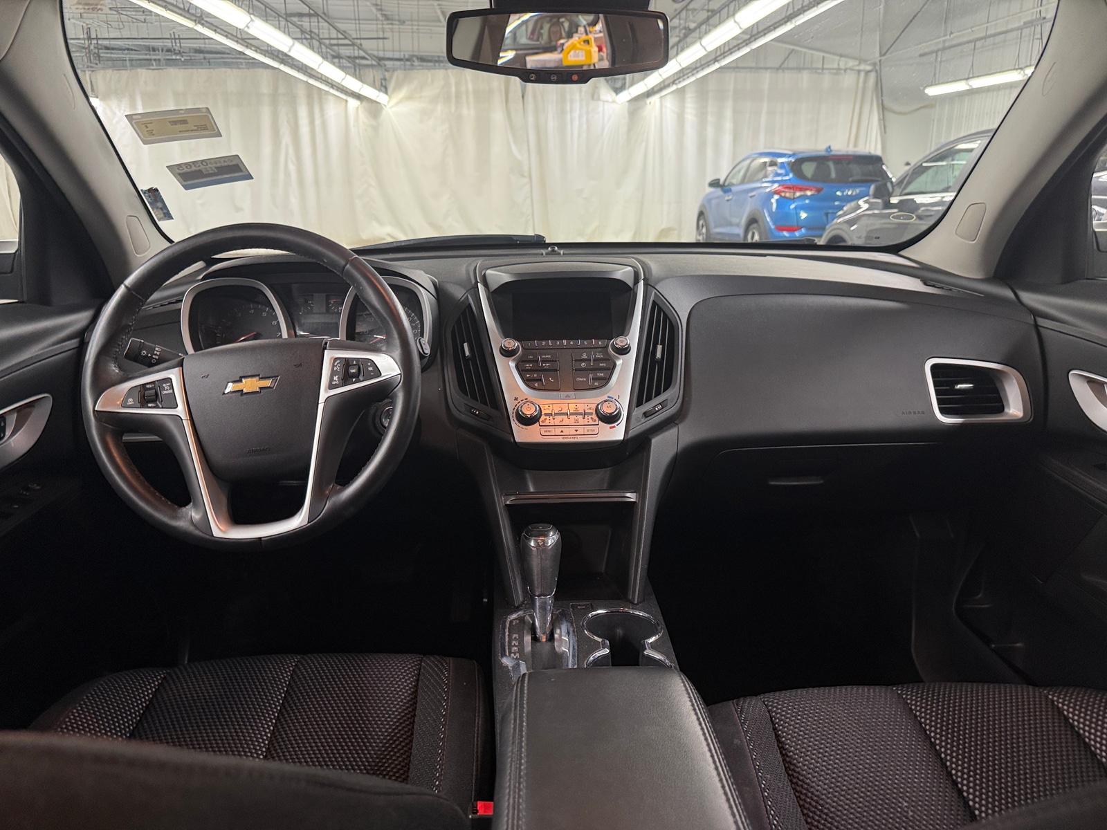 Thumbnail: 2017 Chevrolet Equinox - 3