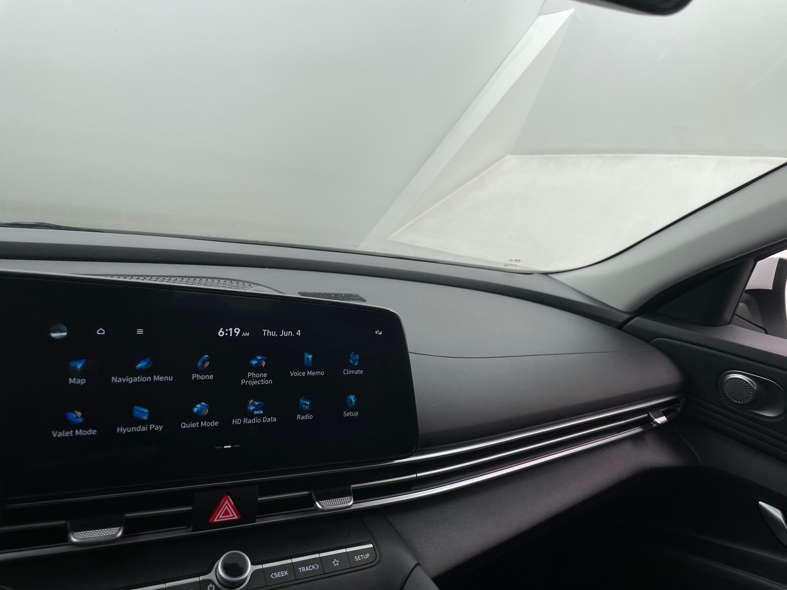 Thumbnail: 2025 Hyundai Elantra - 4