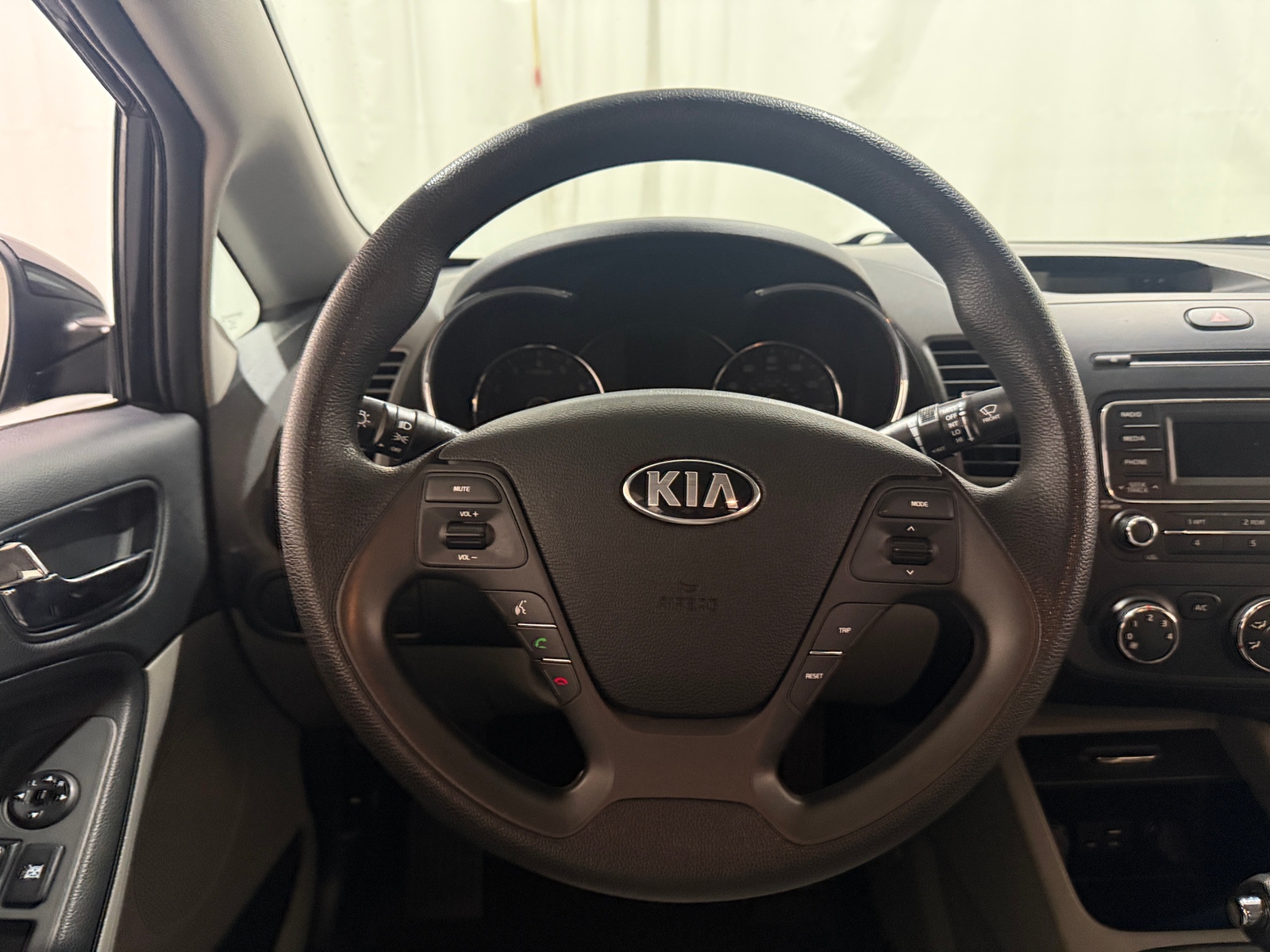 Thumbnail: 2016 Kia Forte - 5