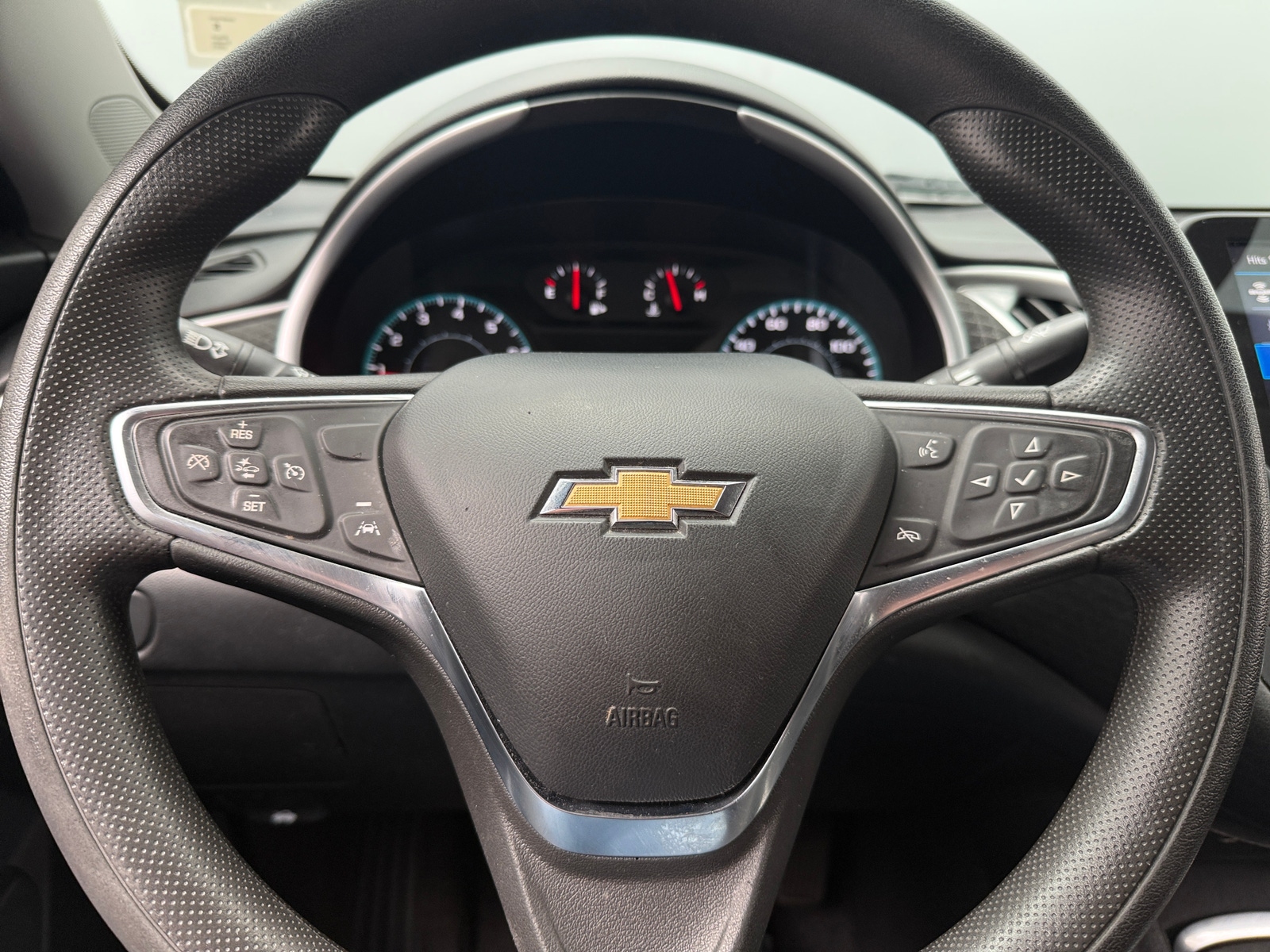 Thumbnail: 2023 Chevrolet Malibu - 5