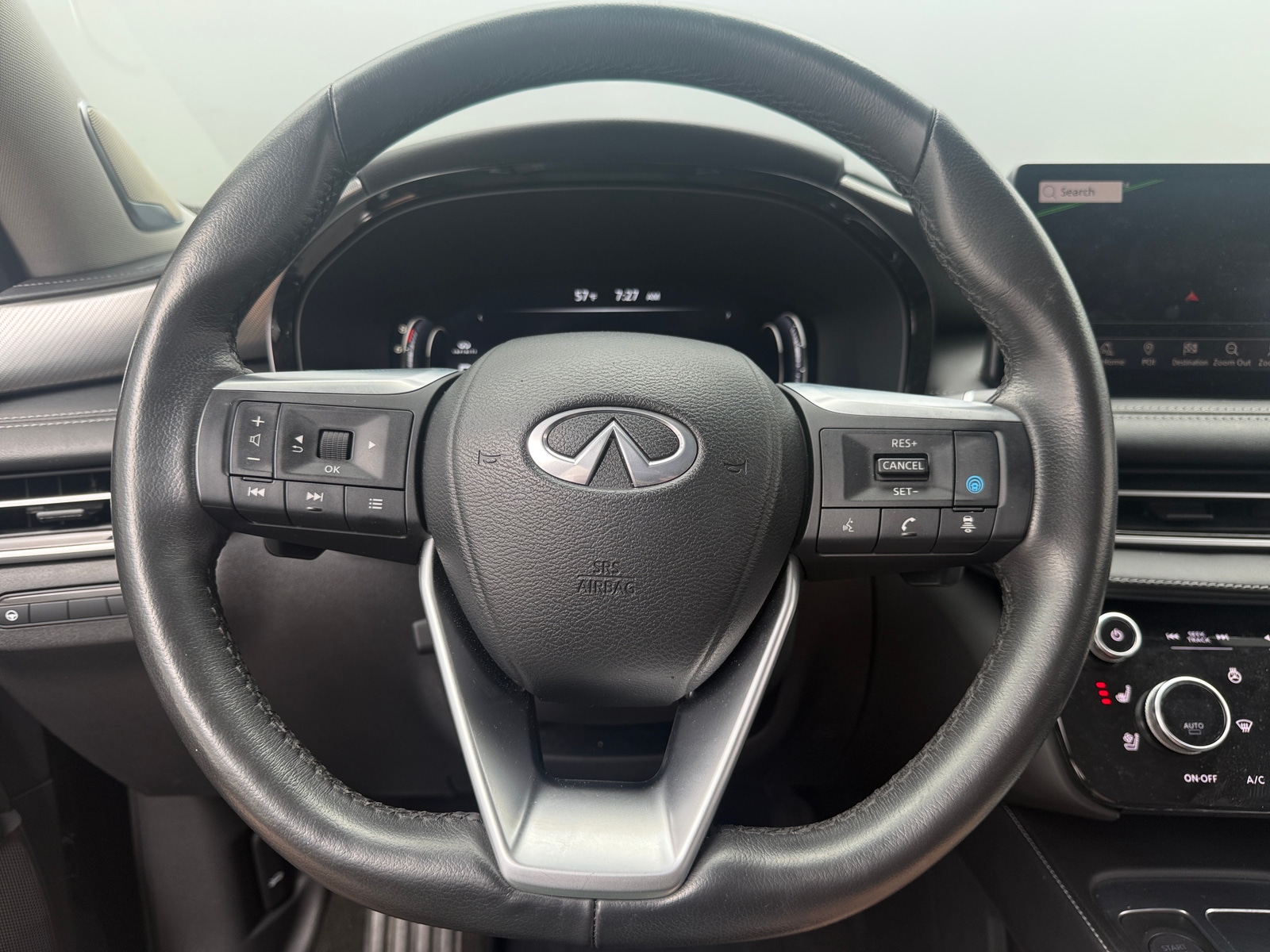 Thumbnail: 2023 INFINITI QX60 - 4