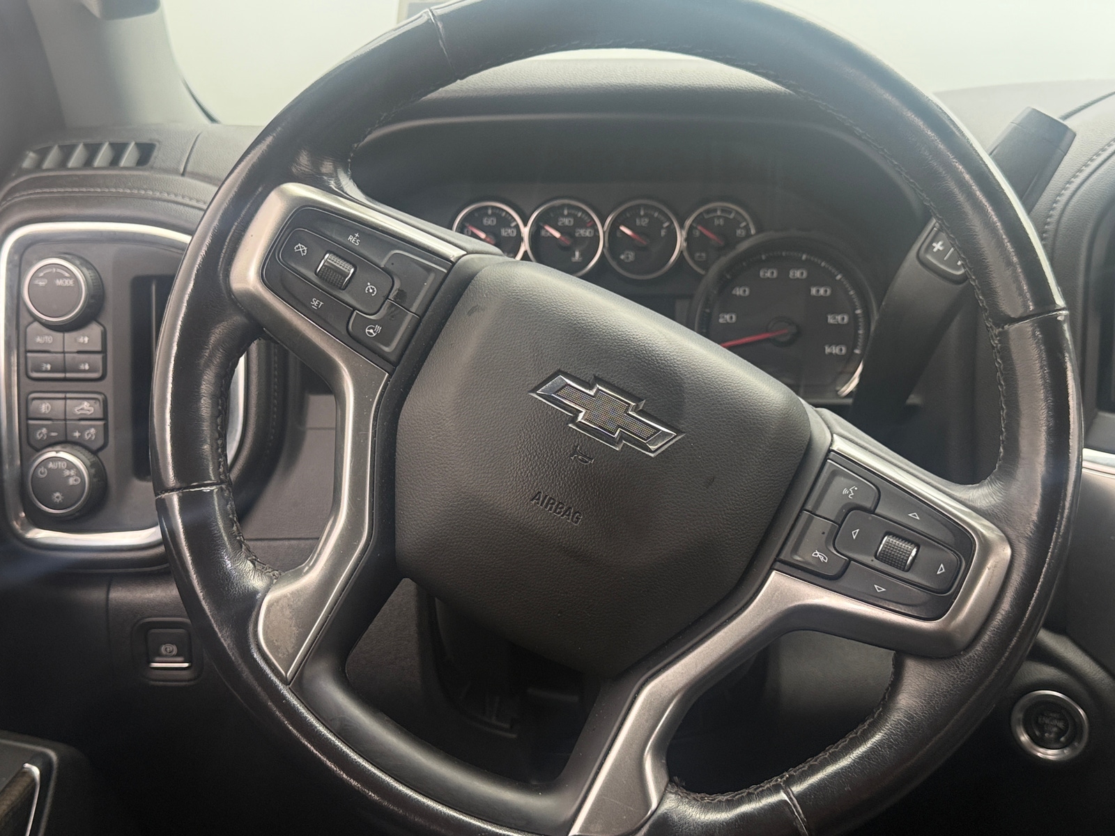 Thumbnail: 2021 Chevrolet Silverado 1500 - 5