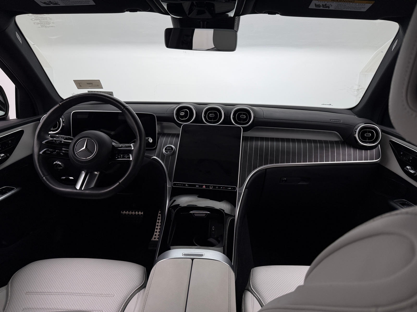 Thumbnail: 2024 Mercedes-Benz GLC - 2