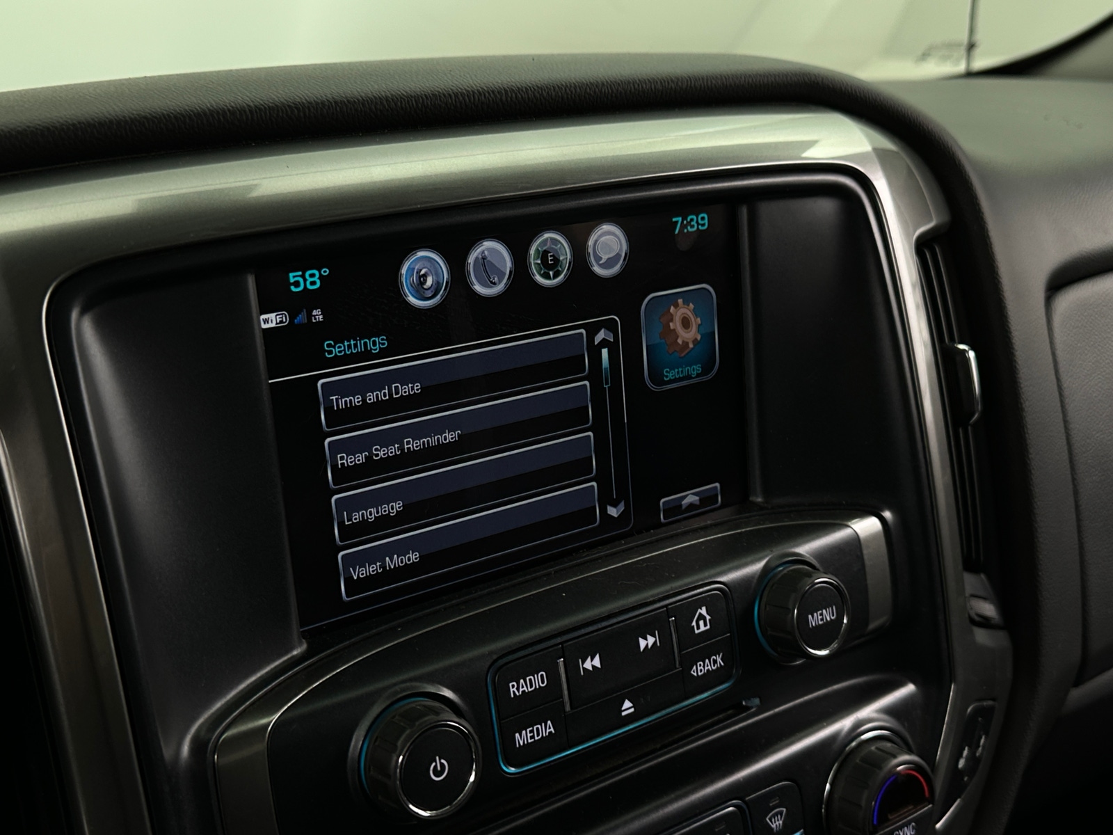 Thumbnail: 2018 Chevrolet Silverado 2500 - 3