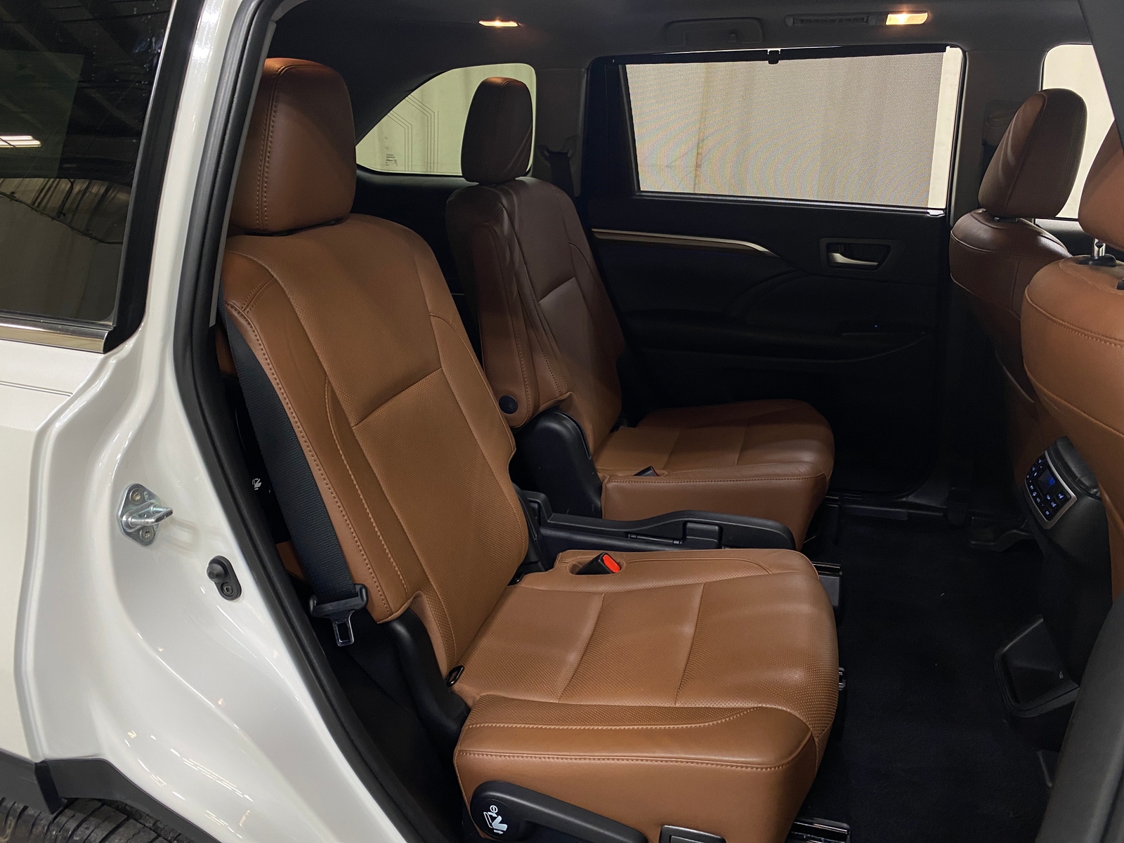 Thumbnail: 2019 Toyota Highlander - 5