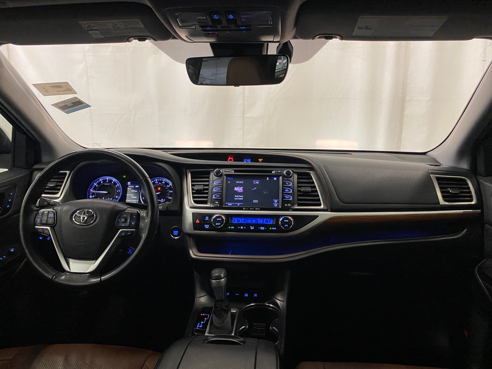 Thumbnail: 2019 Toyota Highlander - 2