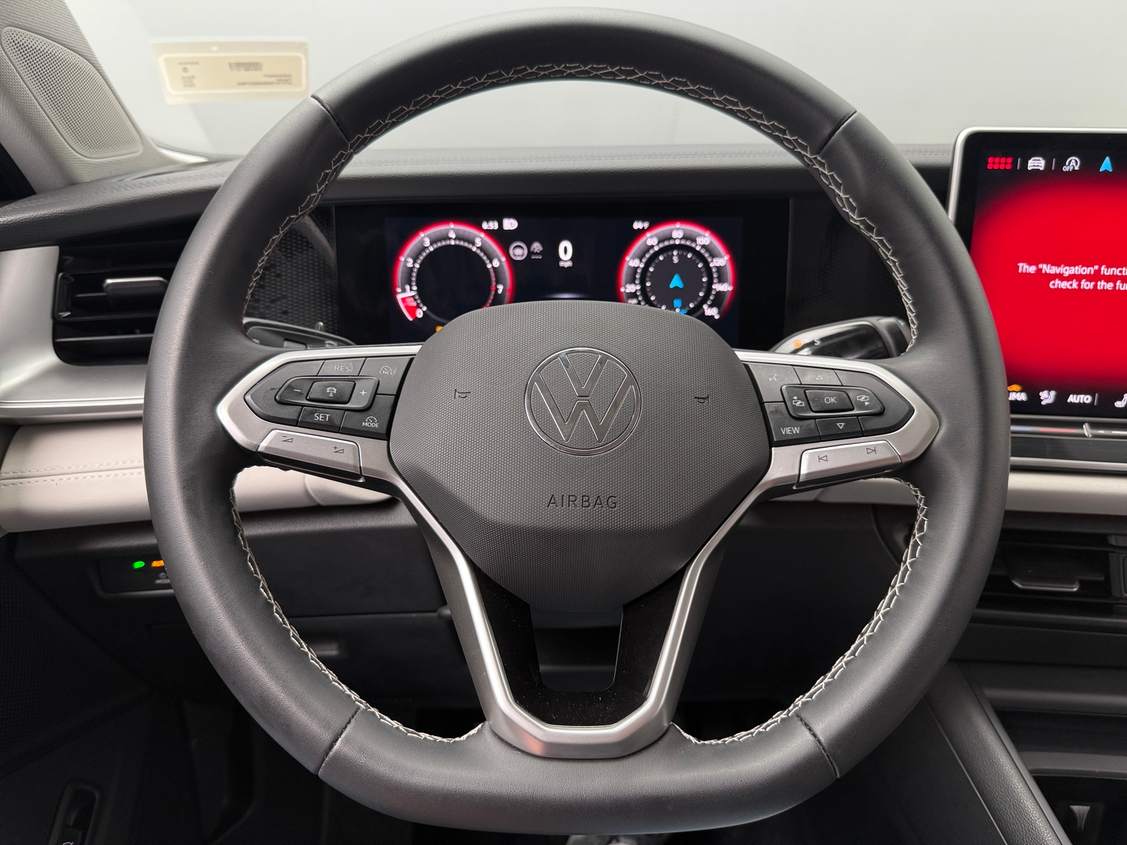 Thumbnail: 2025 Volkswagen Tiguan - 4