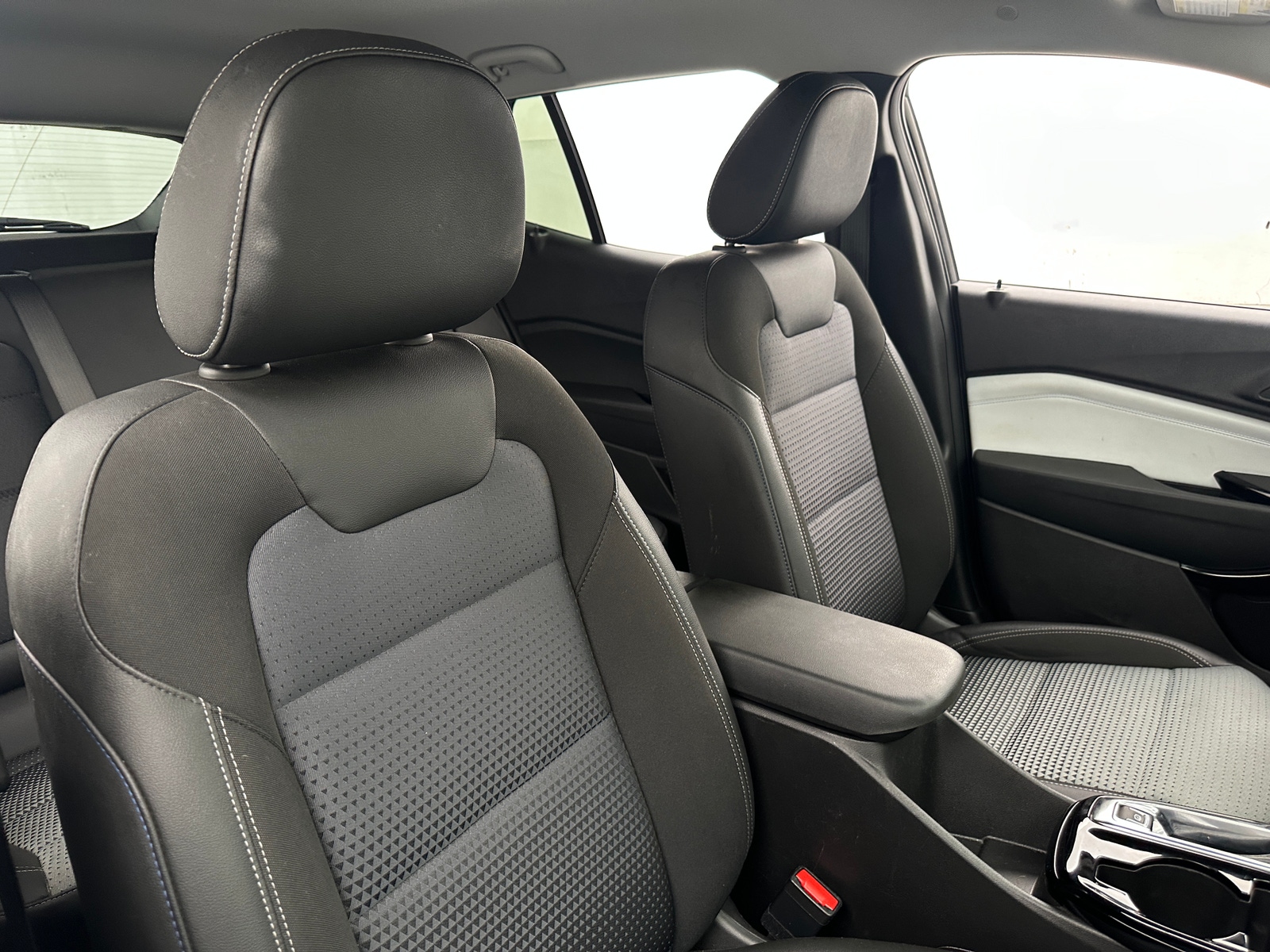 Thumbnail: 2025 Chevrolet Trax - 2
