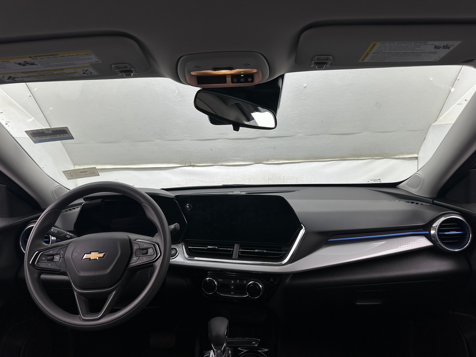 Thumbnail: 2025 Chevrolet Trax - 3