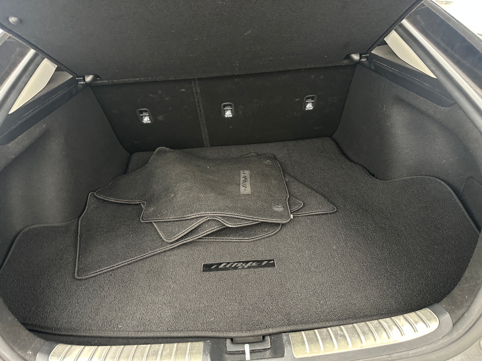 Thumbnail: 2019 Kia Stinger - 6