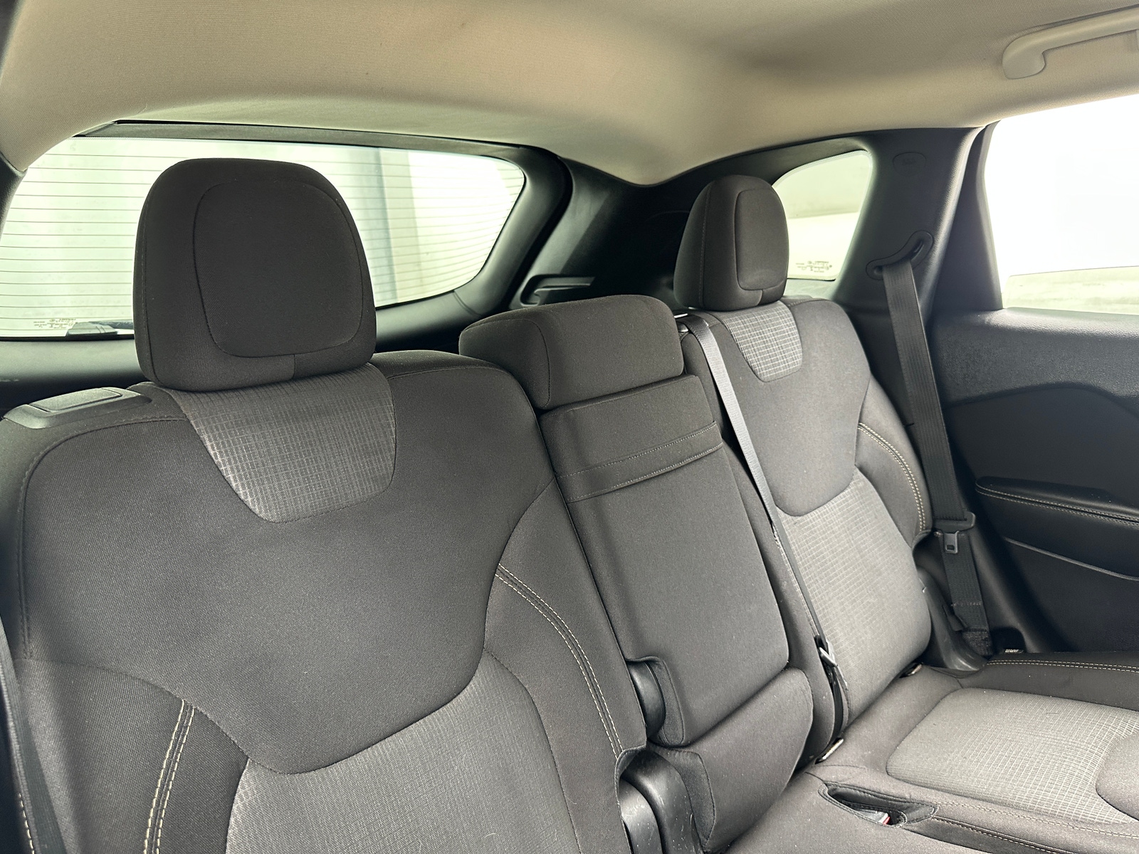 Thumbnail: 2015 Jeep Cherokee - 6