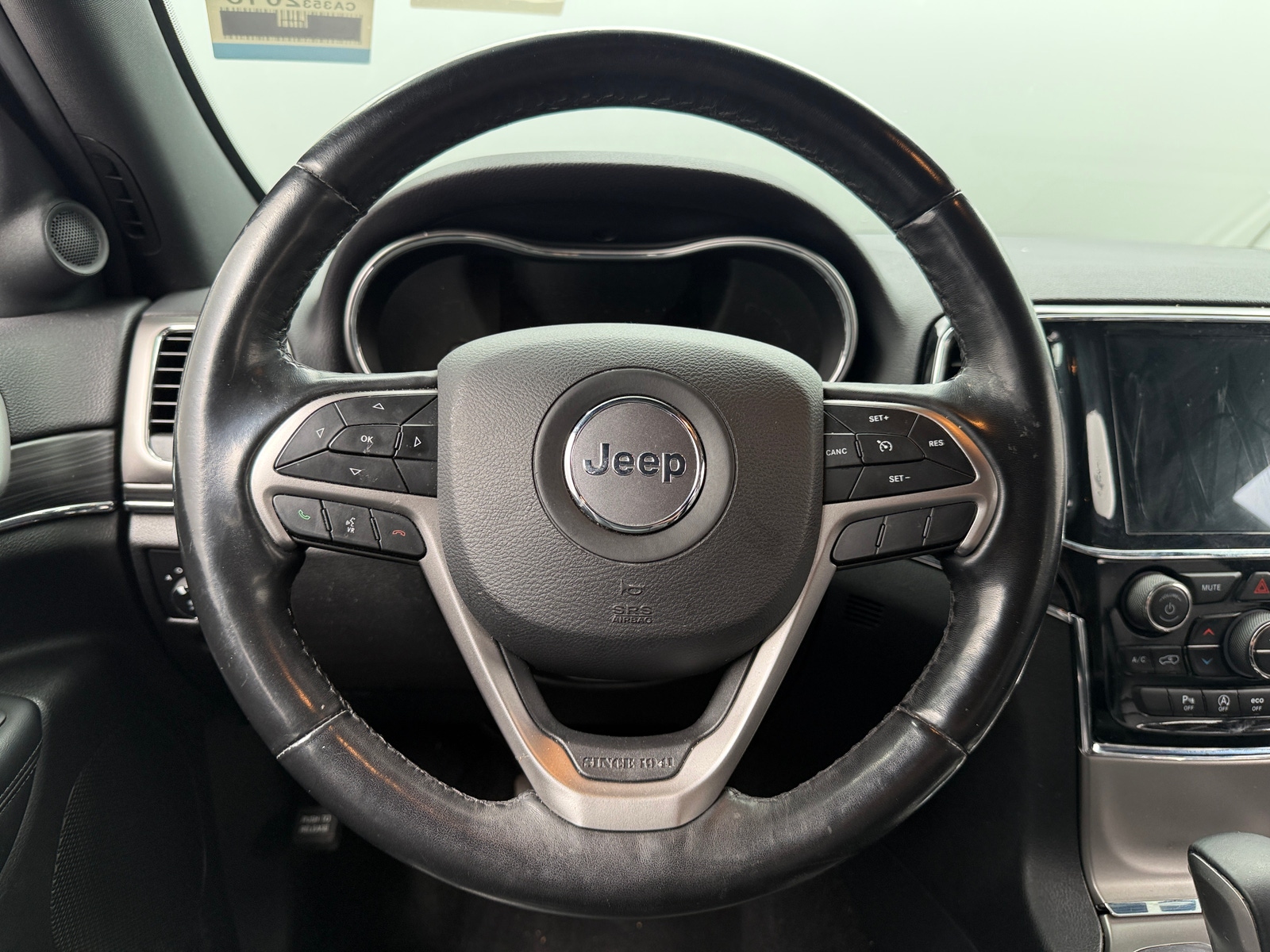 Thumbnail: 2019 Jeep Grand Cherokee - 4