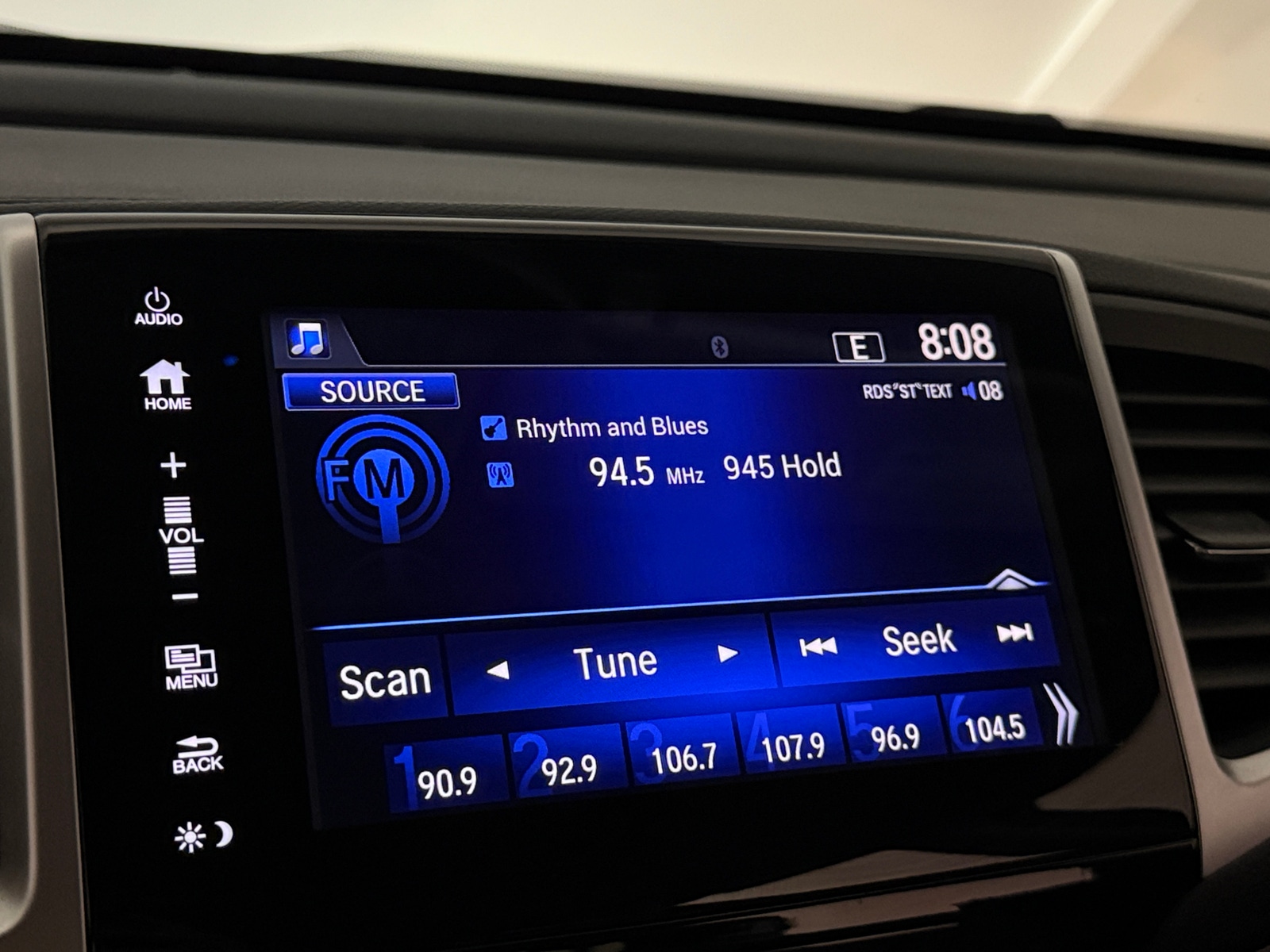 Thumbnail: 2017 Honda Pilot - 3