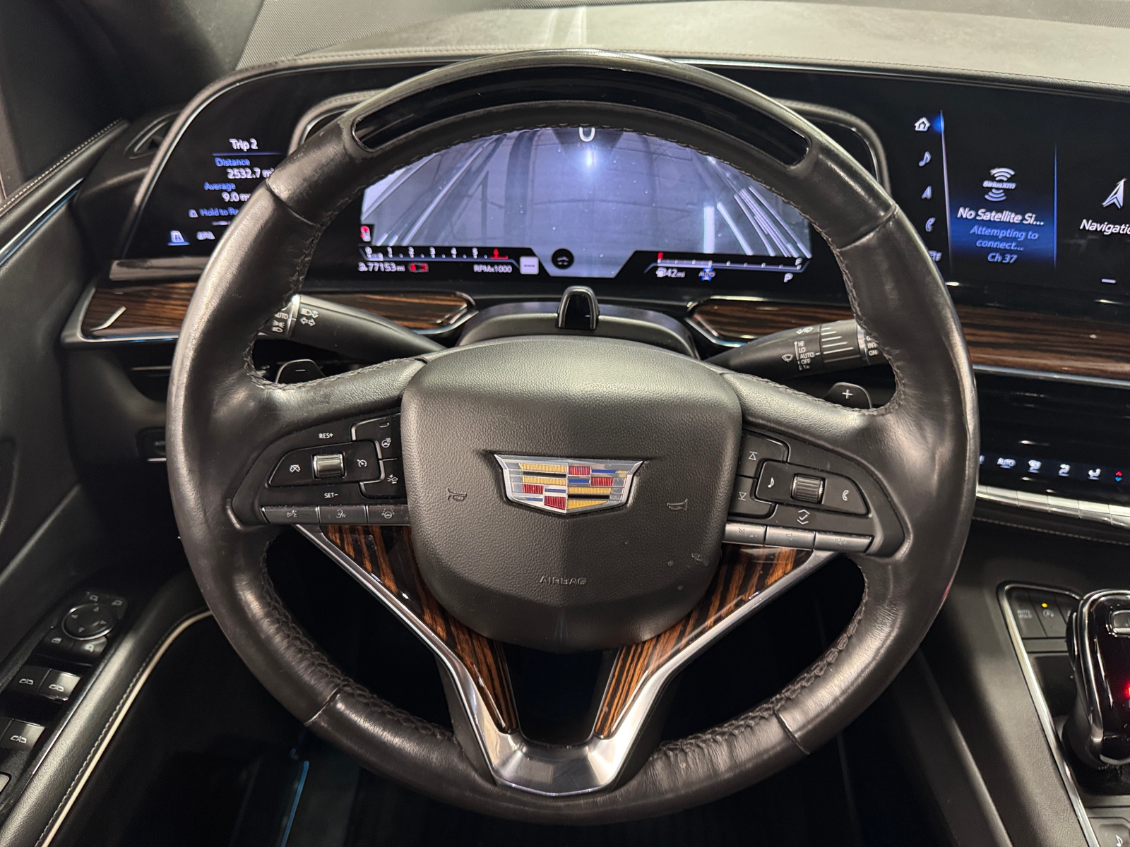 Thumbnail: 2022 Cadillac Escalade - 4