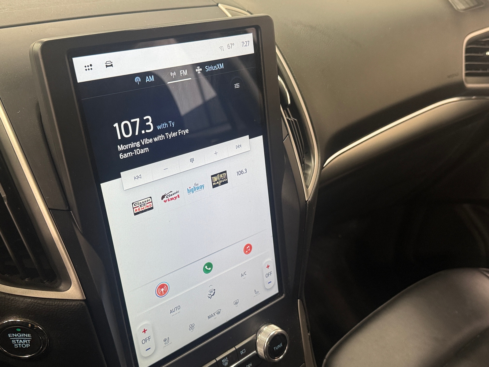 Thumbnail: 2022 Ford Edge - 3