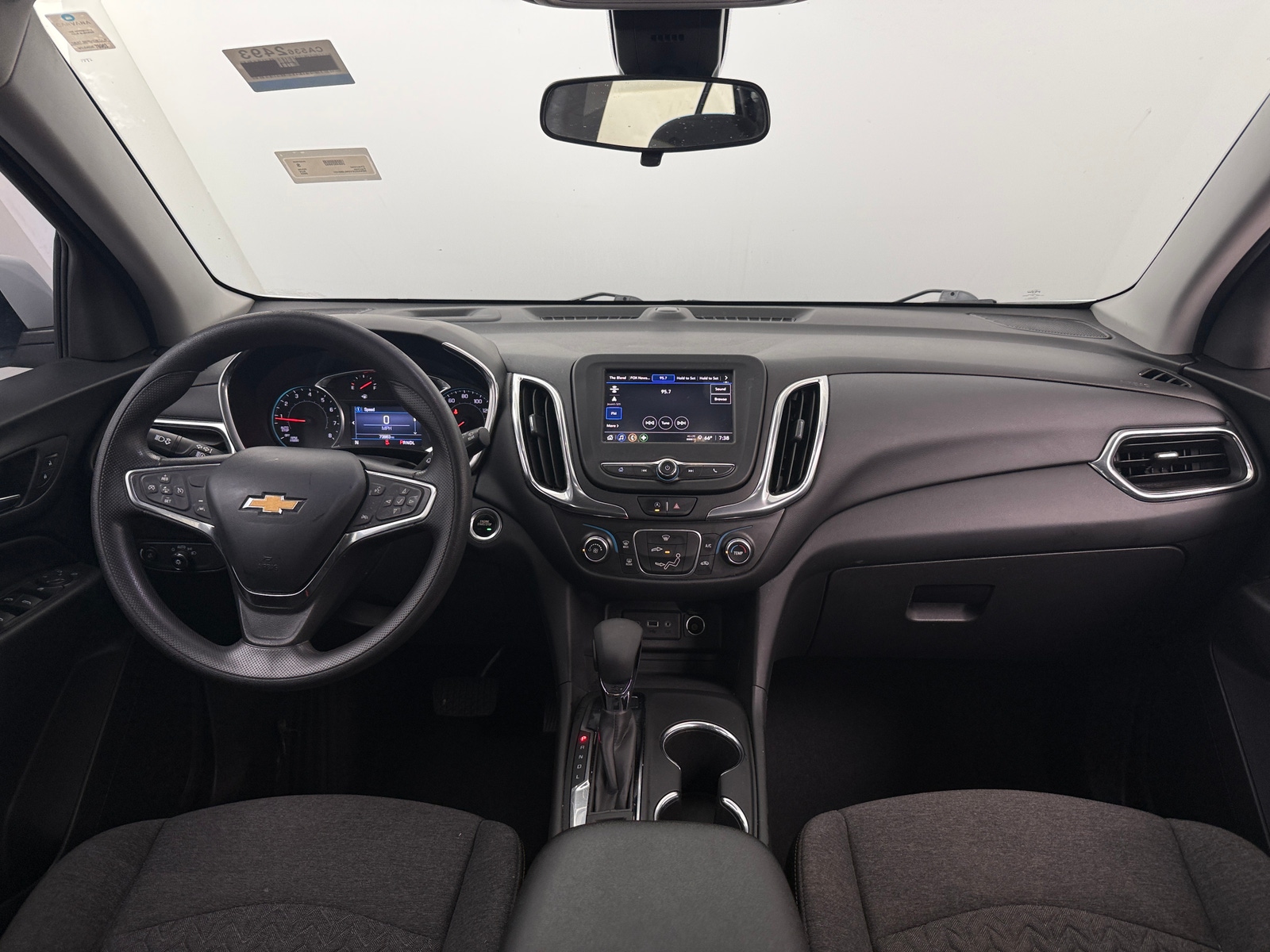 Thumbnail: 2022 Chevrolet Equinox - 3