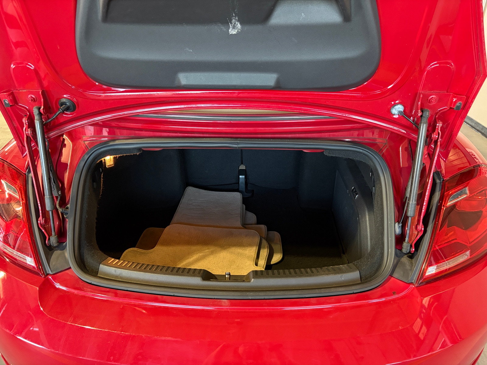 Thumbnail: 2013 Volkswagen Beetle - 7