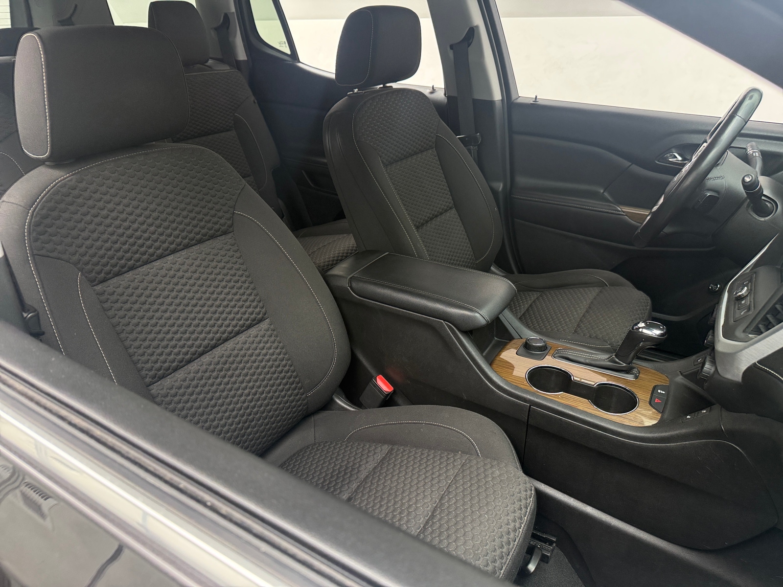 Thumbnail: 2018 GMC Acadia - 2