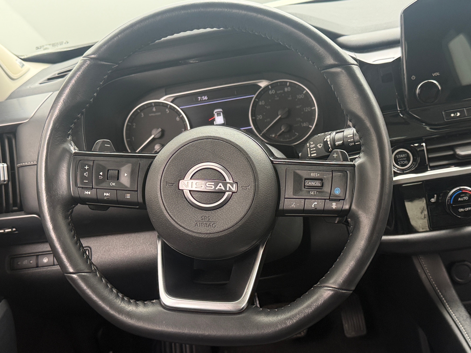 Thumbnail: 2023 Nissan Pathfinder - 4