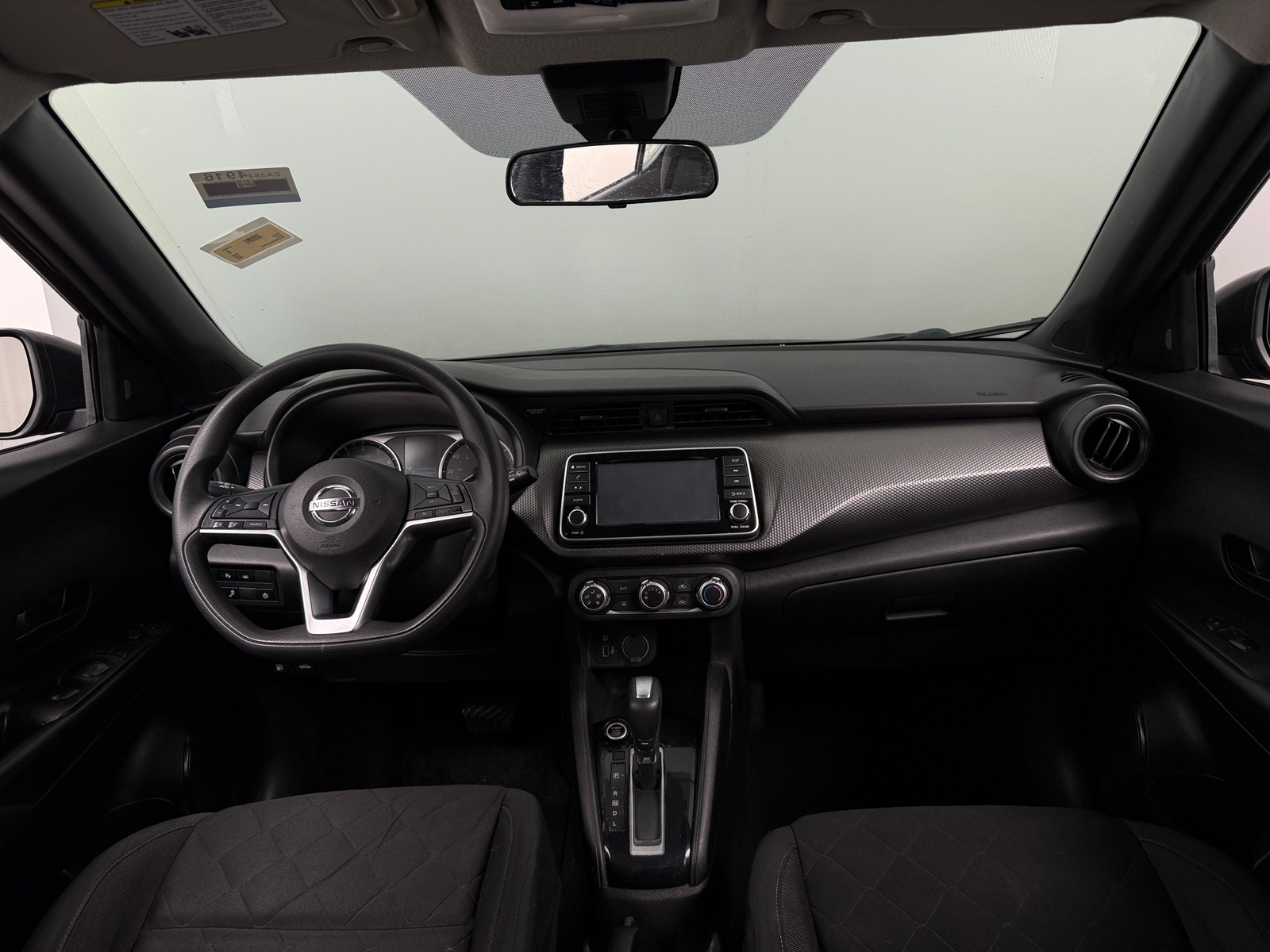 Thumbnail: 2020 Nissan Kicks - 3