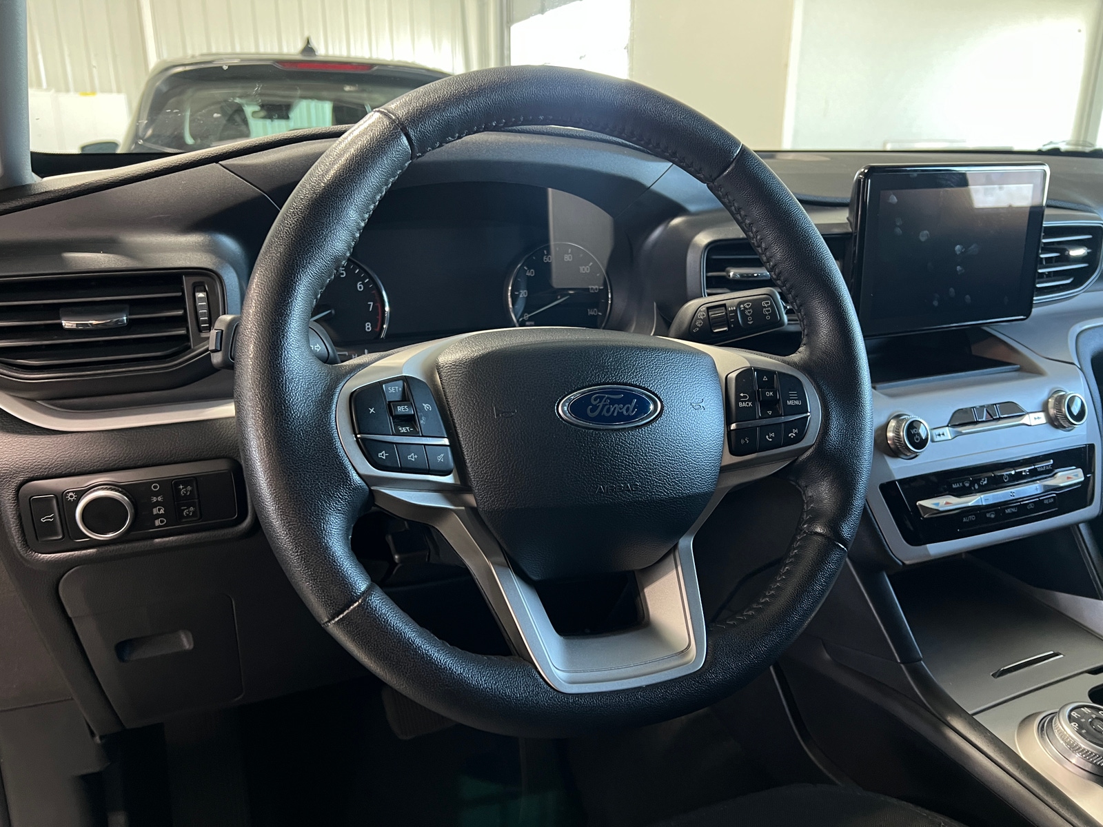 Thumbnail: 2024 Ford Explorer - 5