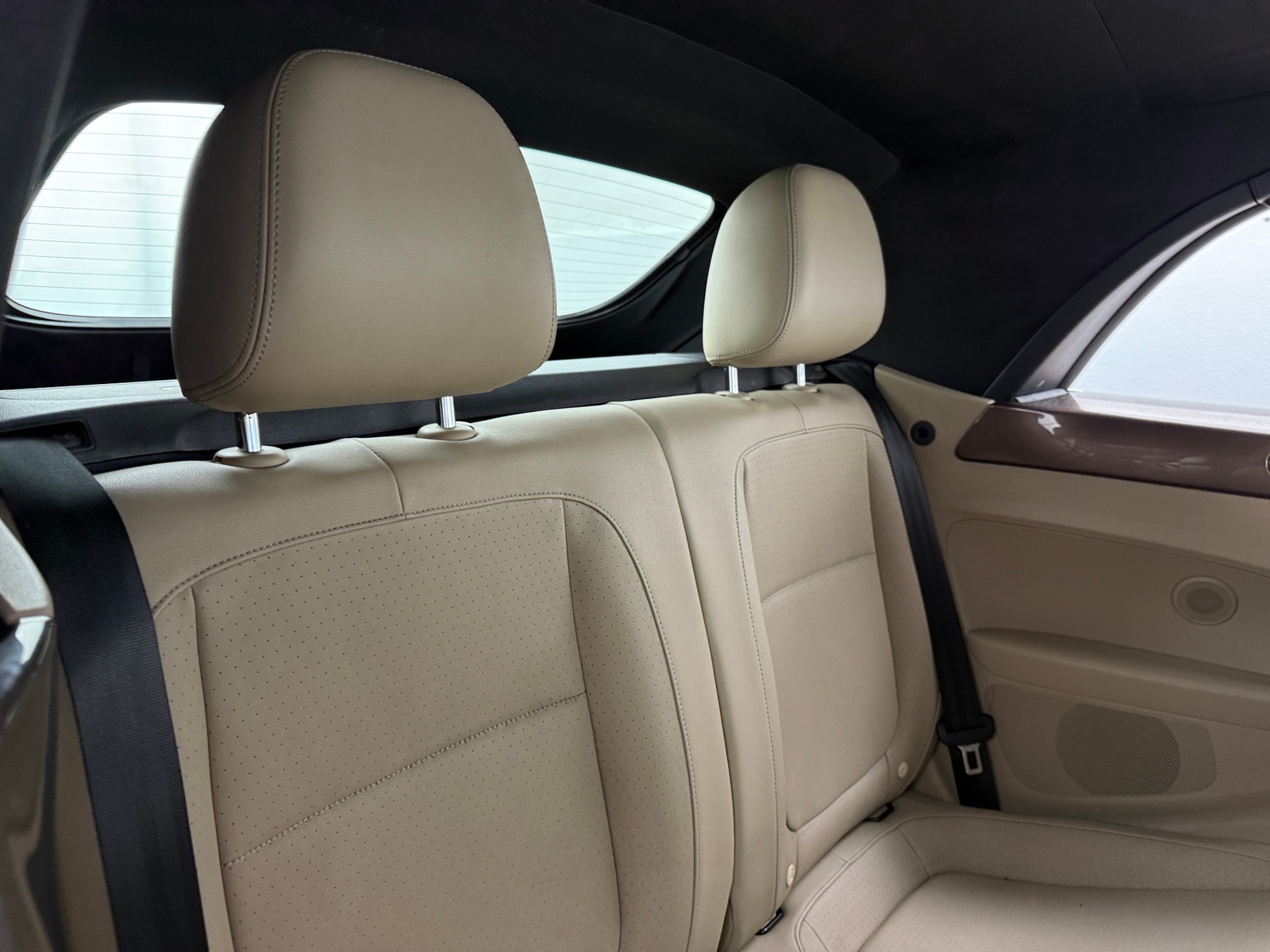 Thumbnail: 2015 Volkswagen Beetle - 4