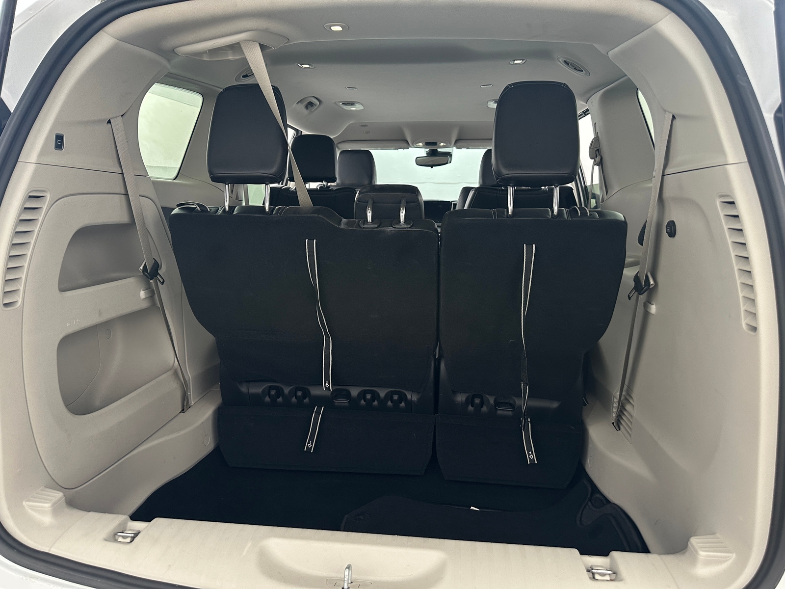 Thumbnail: 2024 Chrysler Pacifica - 6
