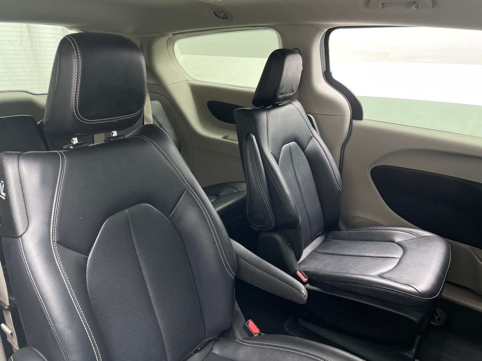Thumbnail: 2024 Chrysler Pacifica - 5