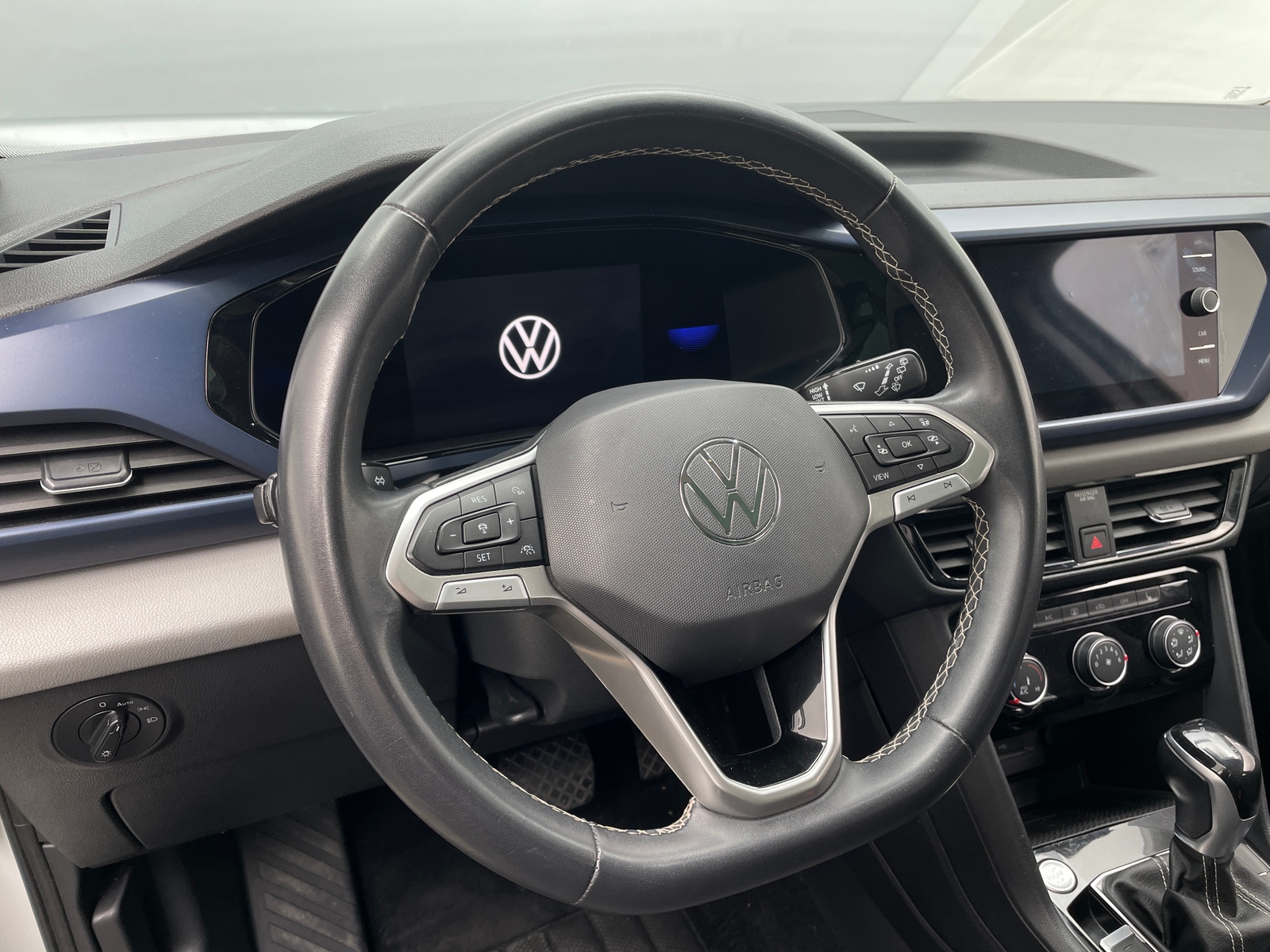 Thumbnail: 2023 Volkswagen Taos - 5