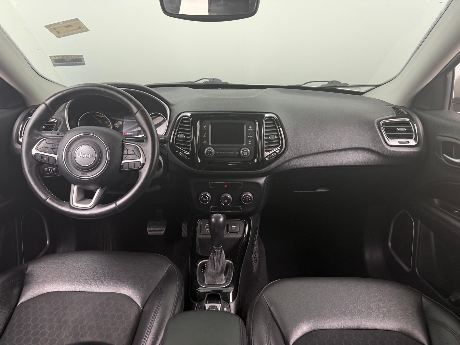 Thumbnail: 2018 Jeep Compass - 3
